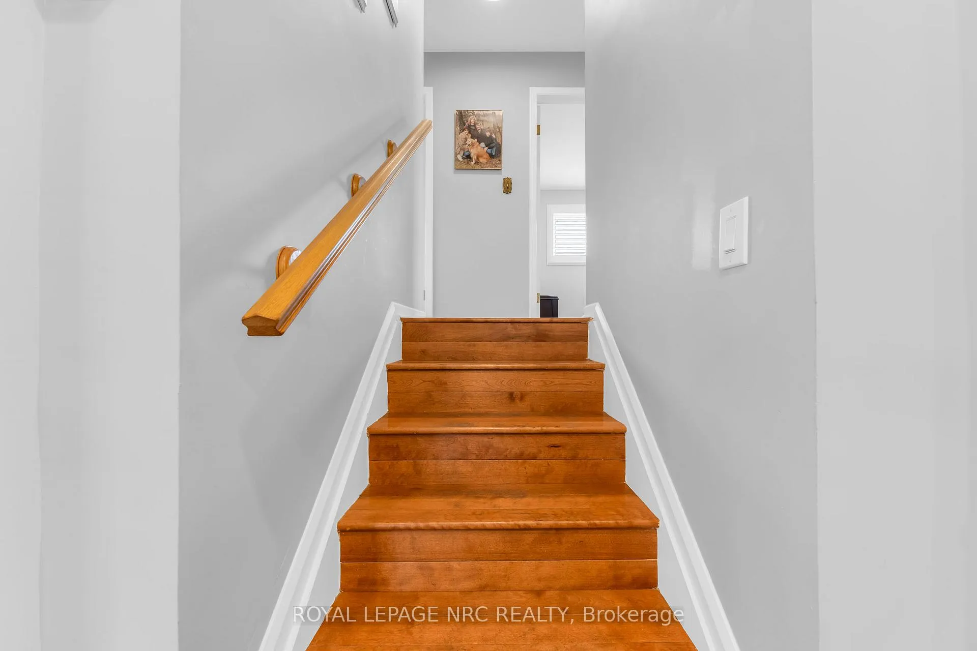 Photo 23 of 17 Baraniuk Street, St. Catharines, Lakeport — HOMEH