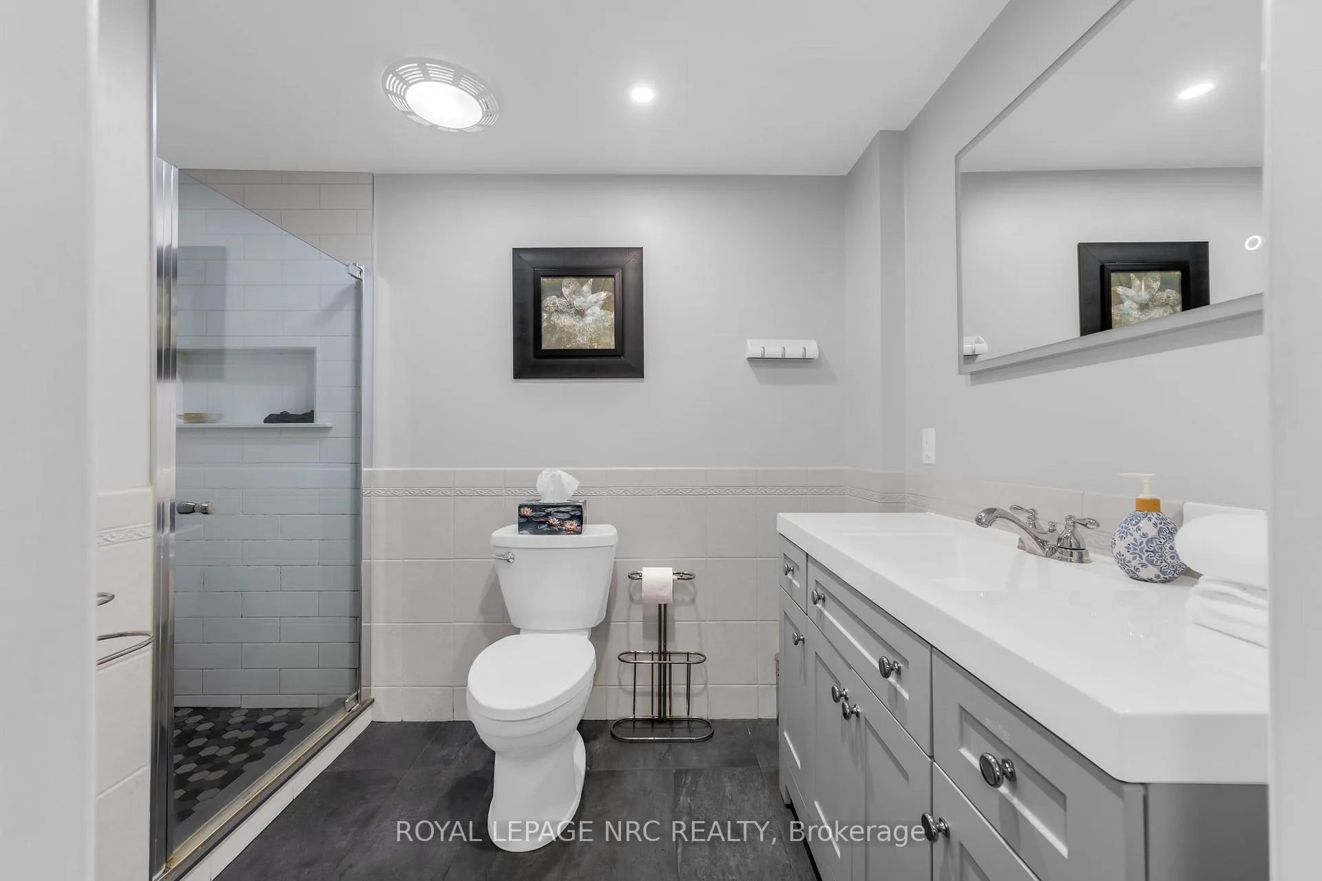 Photo 35 of 17 Baraniuk Street, St. Catharines, Lakeport — HOMEH