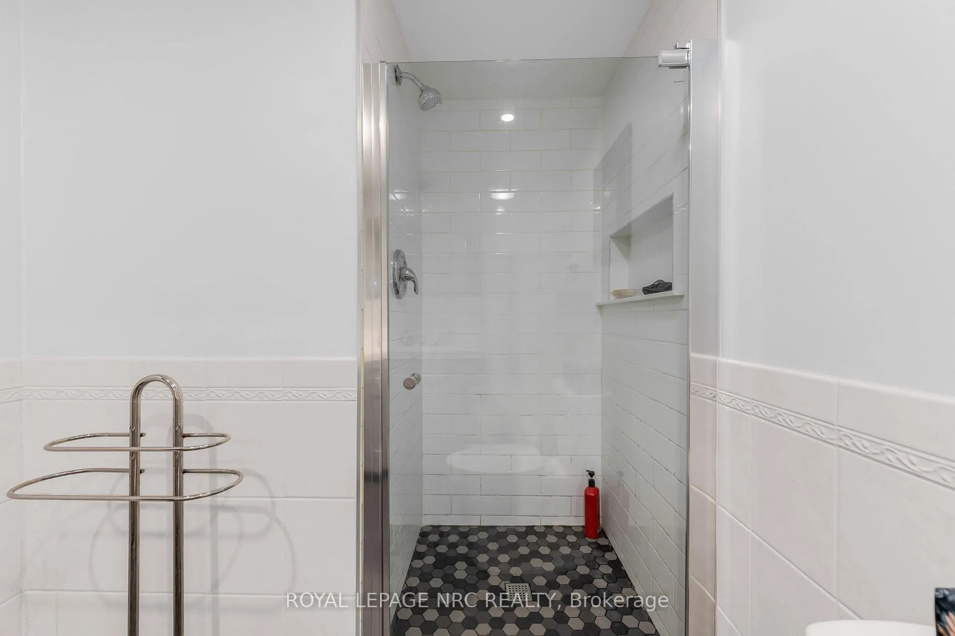 Photo 36 of 17 Baraniuk Street, St. Catharines, Lakeport — HOMEH