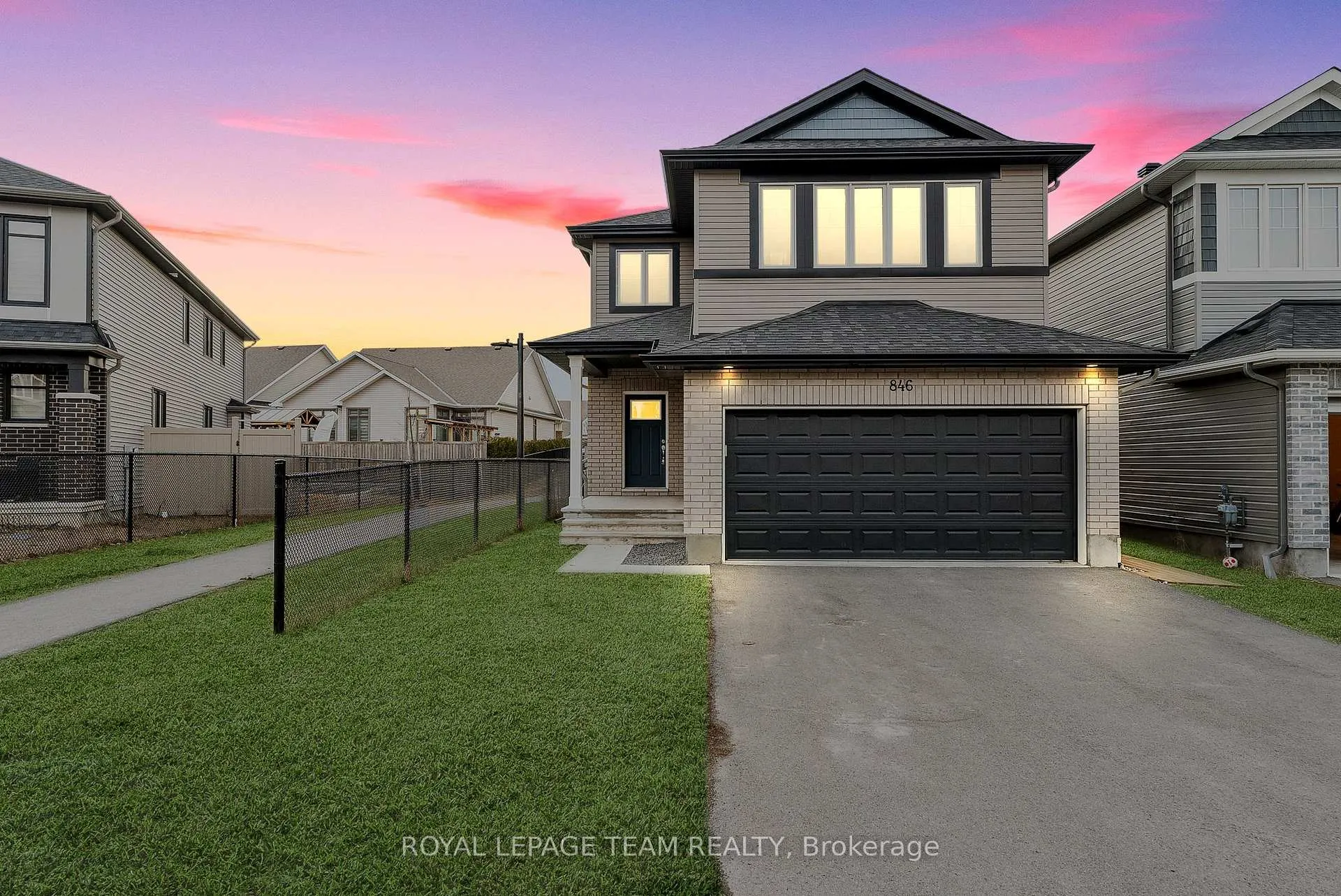 Front of 846 Sendero Way