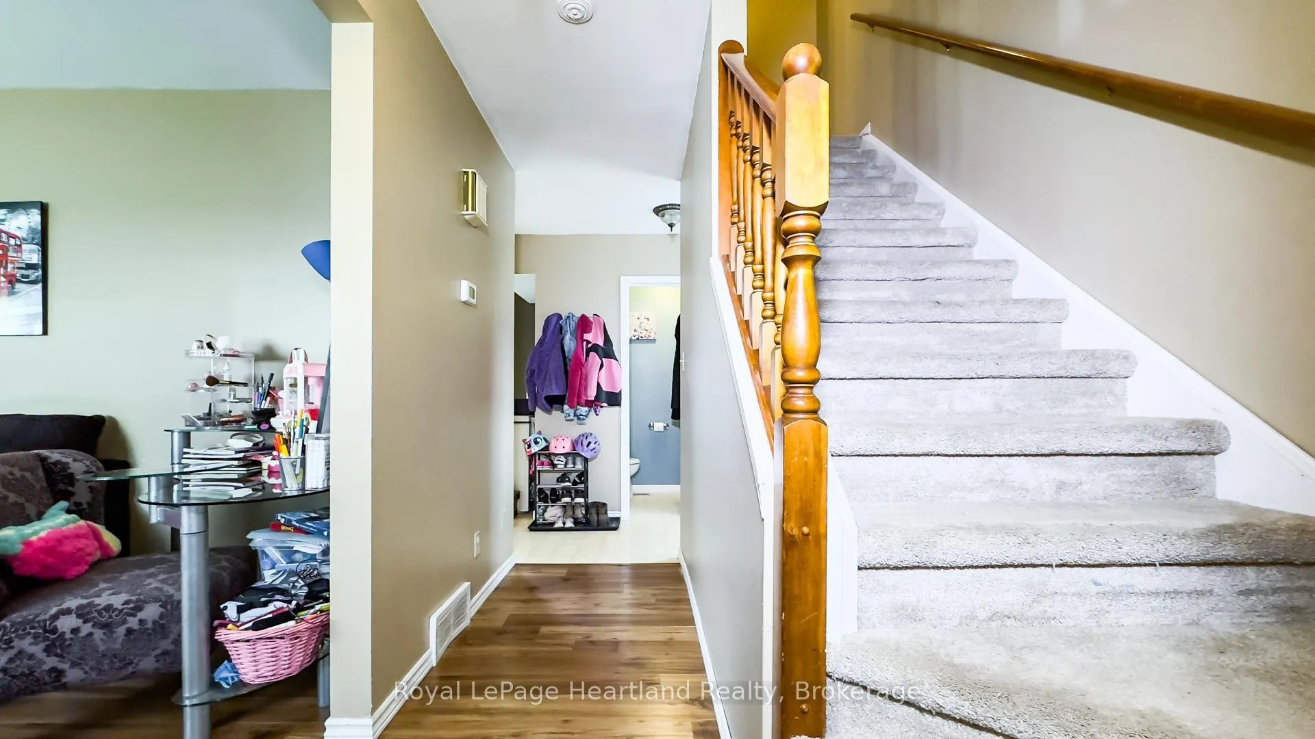 Photo 4 of 49 Wellington Street W, South Huron, Exeter — HOMEH