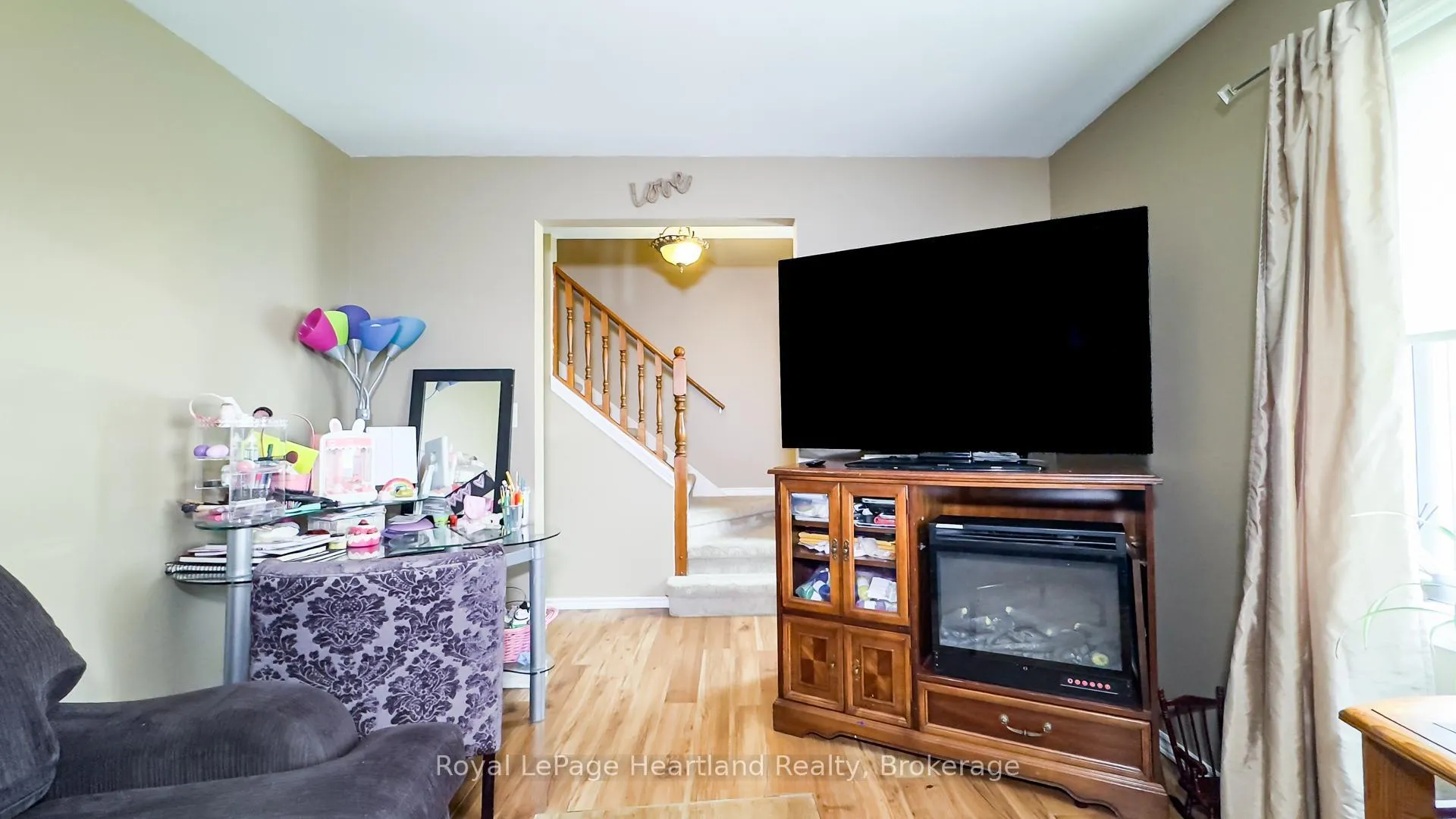 Photo 9 of 49 Wellington Street W, South Huron, Exeter — HOMEH