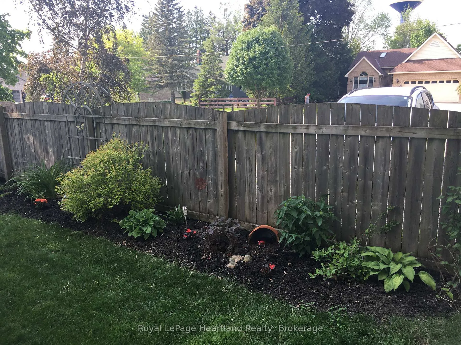 Photo 32 of 49 Wellington Street W, South Huron, Exeter — HOMEH