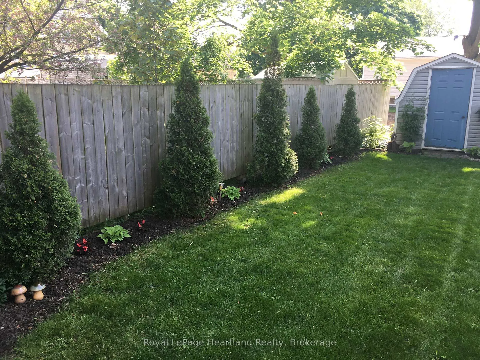 Photo 34 of 49 Wellington Street W, South Huron, Exeter — HOMEH