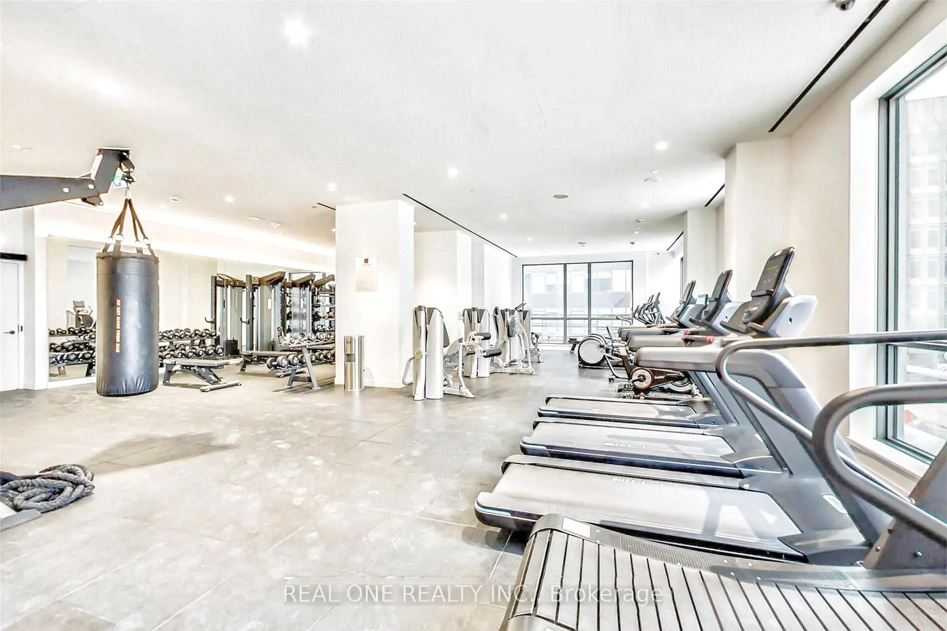 Photo 21 of Unit 1901, 39 Roehampton Avenue, Toronto, Mount Pleasant West — HOMEH