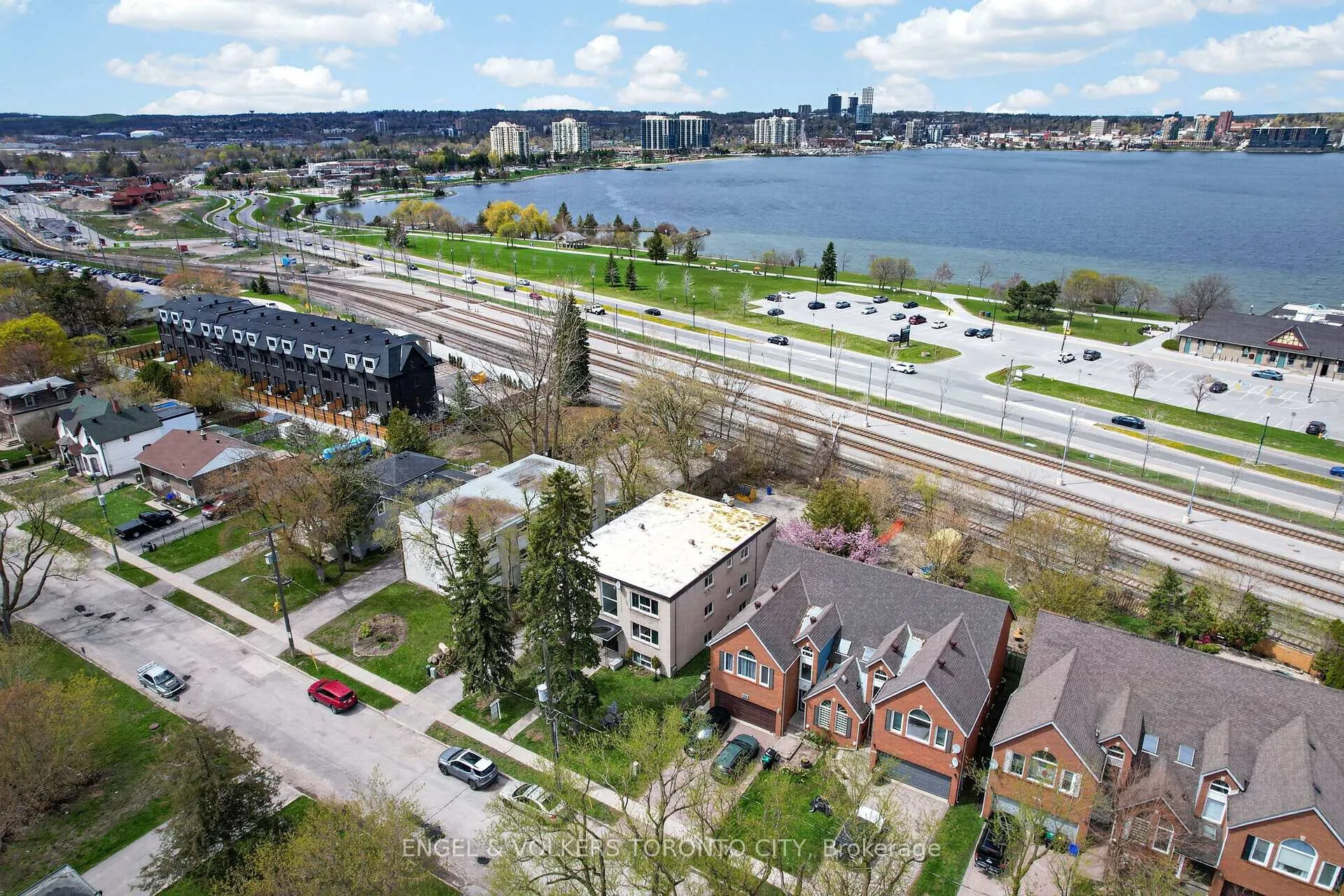 Photo 41 of 151 Cumberland Street, Barrie, Allandale — HOMEH