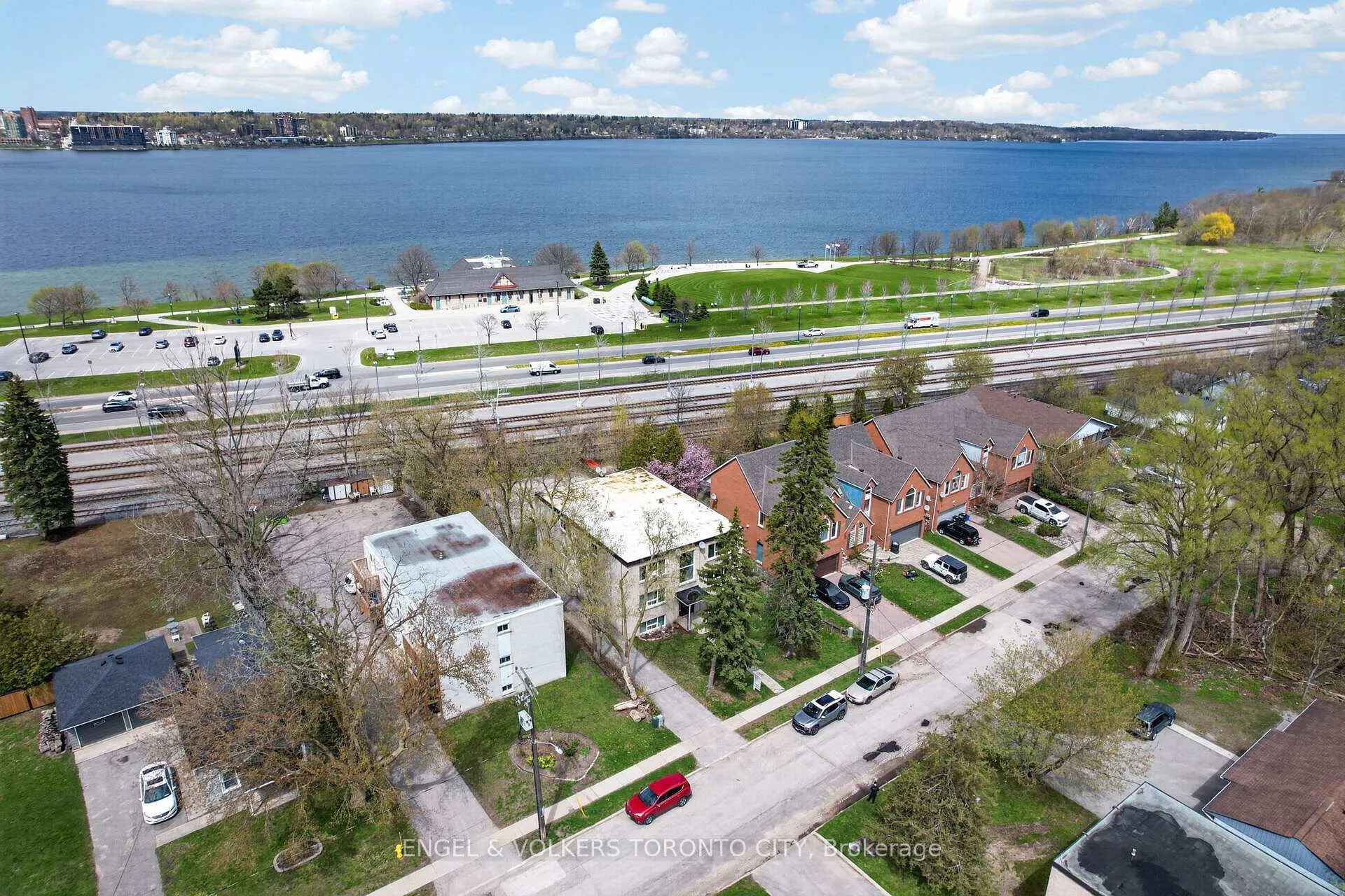 Photo 42 of 151 Cumberland Street, Barrie, Allandale — HOMEH