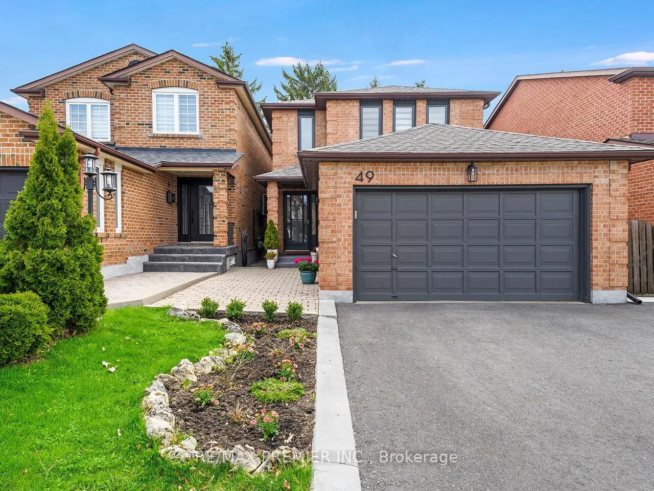 Photo 1 of 49 Twinberry Crescent, Vaughan, East Woodbridge — HOMEH
