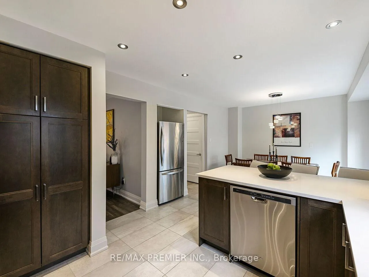 Photo 14 of 49 Twinberry Crescent, Vaughan, East Woodbridge — HOMEH