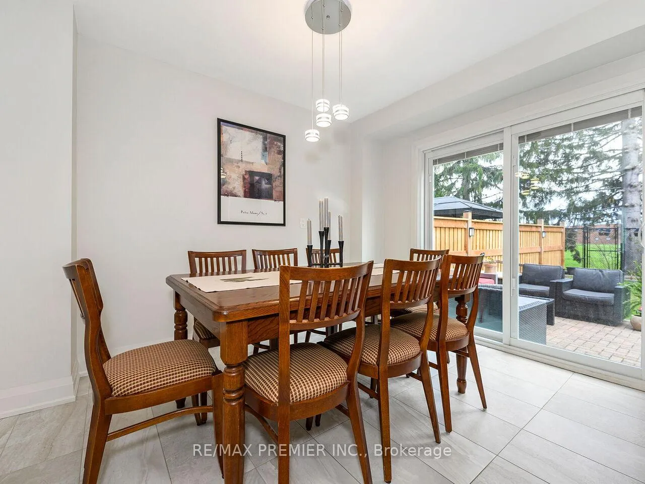 Photo 15 of 49 Twinberry Crescent, Vaughan, East Woodbridge — HOMEH