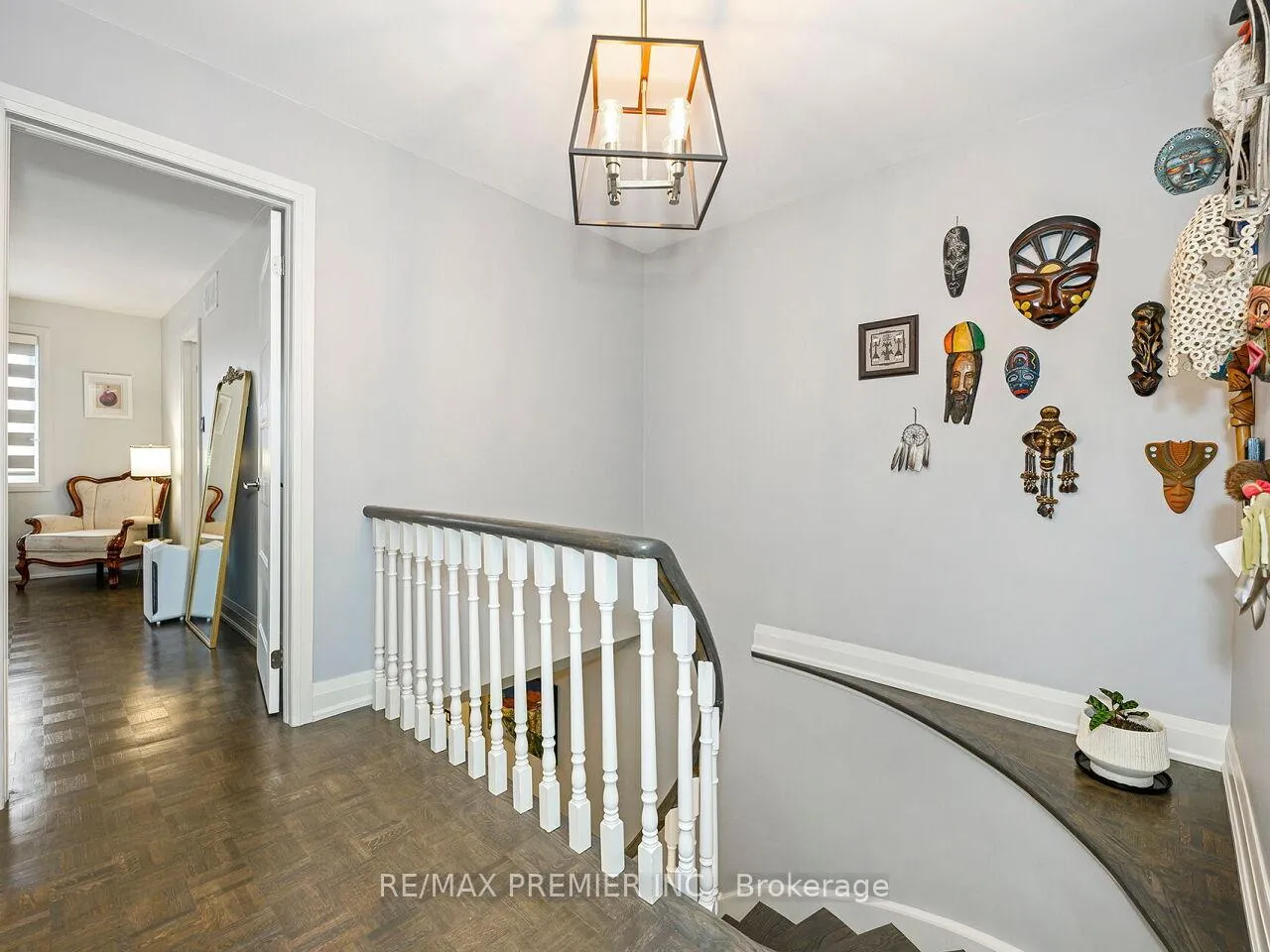 Photo 19 of 49 Twinberry Crescent, Vaughan, East Woodbridge — HOMEH