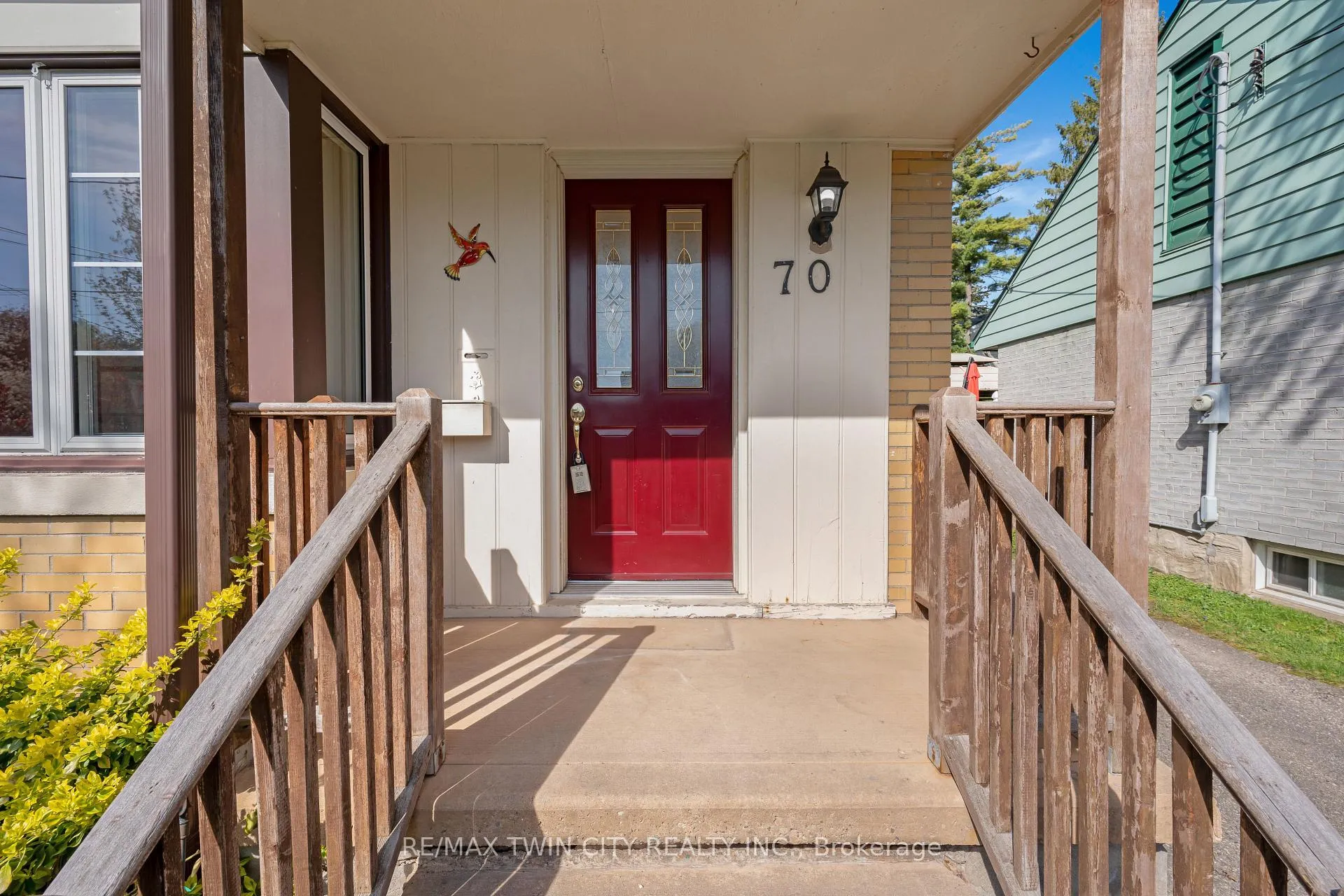 Photo 3 of 70 Roxborough Avenue, Kitchener — HOMEH