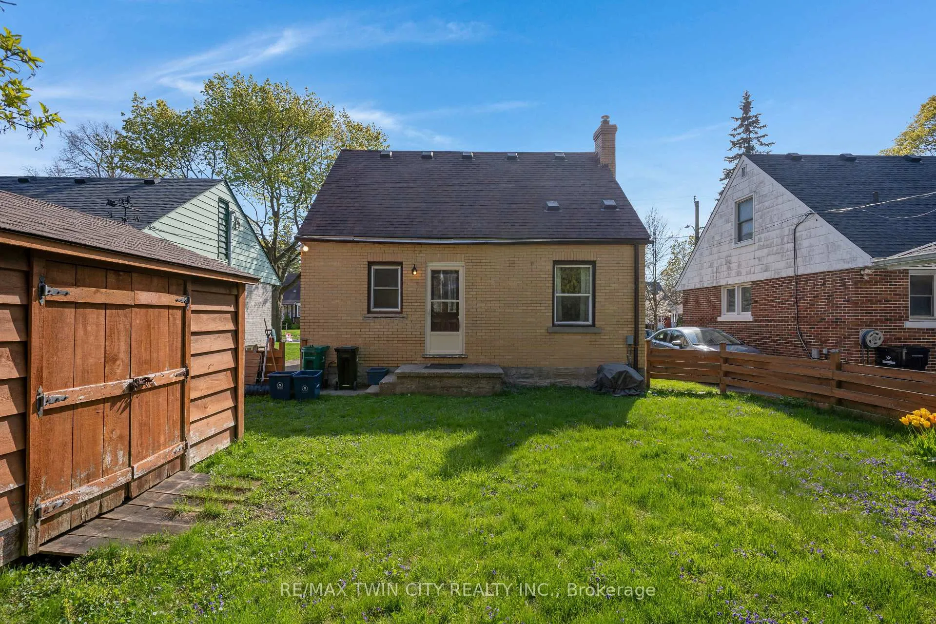 Photo 31 of 70 Roxborough Avenue, Kitchener — HOMEH