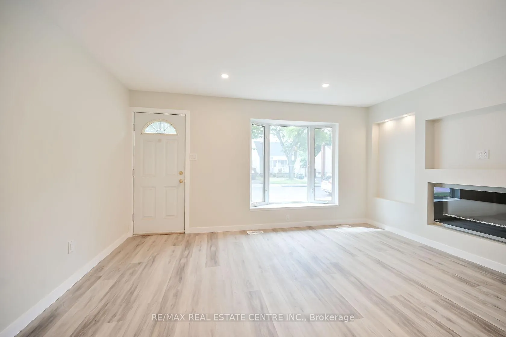 Photo 6 of Unit 1, 43 Mahony Avenue, Hamilton, Normanhurst — HOMEH