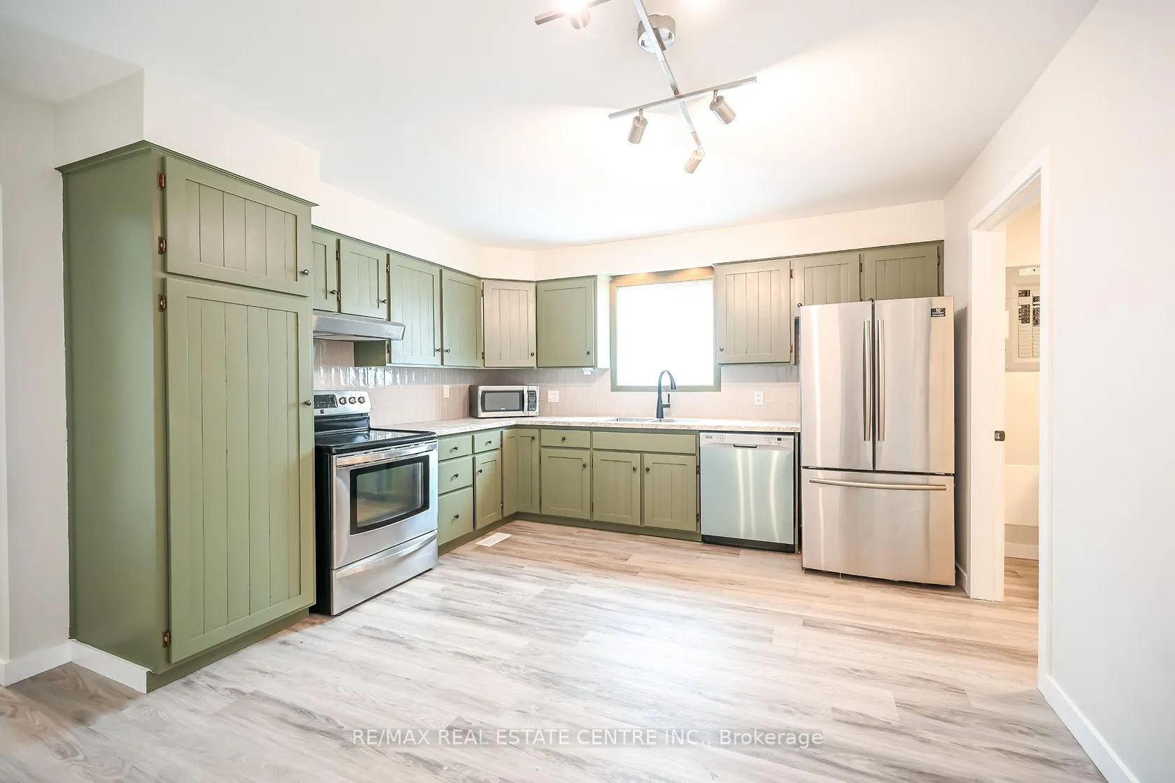 Photo 9 of Unit 1, 43 Mahony Avenue, Hamilton, Normanhurst — HOMEH
