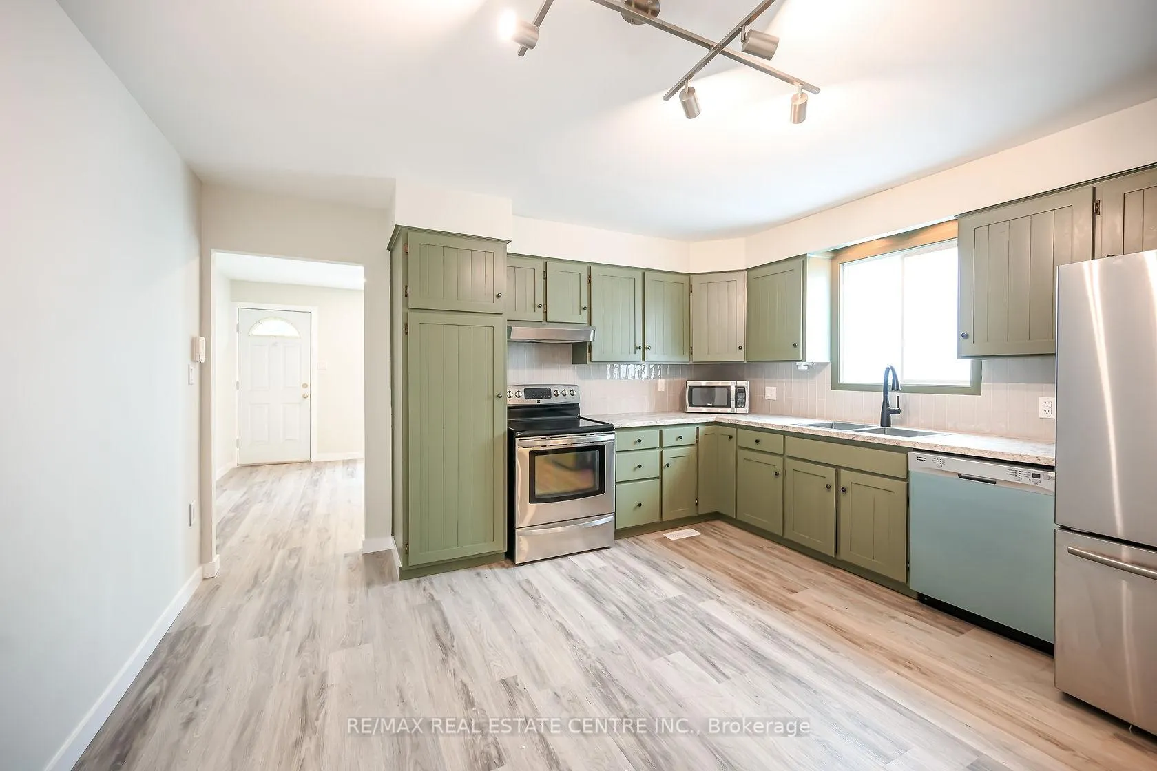 Photo 10 of Unit 1, 43 Mahony Avenue, Hamilton, Normanhurst — HOMEH