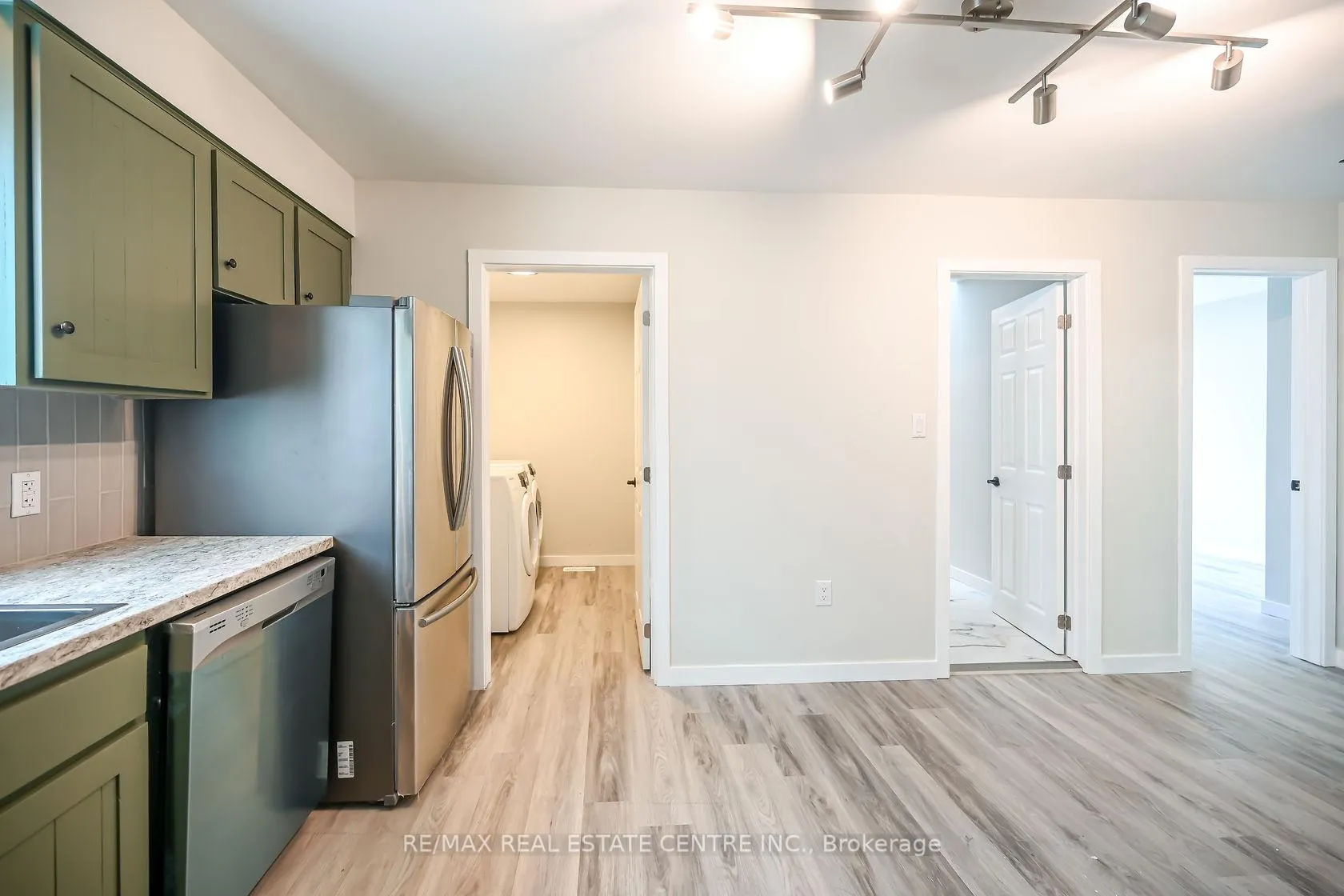 Photo 12 of Unit 1, 43 Mahony Avenue, Hamilton, Normanhurst — HOMEH