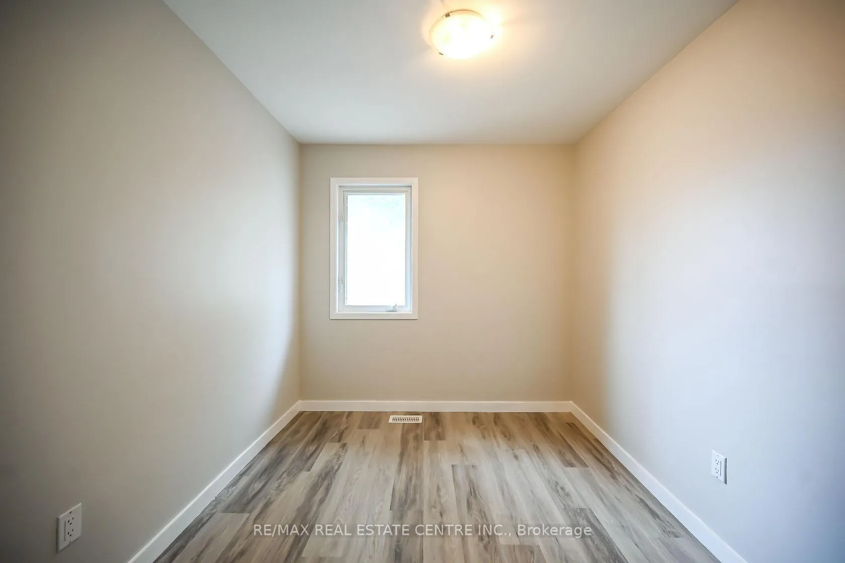 Photo 17 of Unit 1, 43 Mahony Avenue, Hamilton, Normanhurst — HOMEH