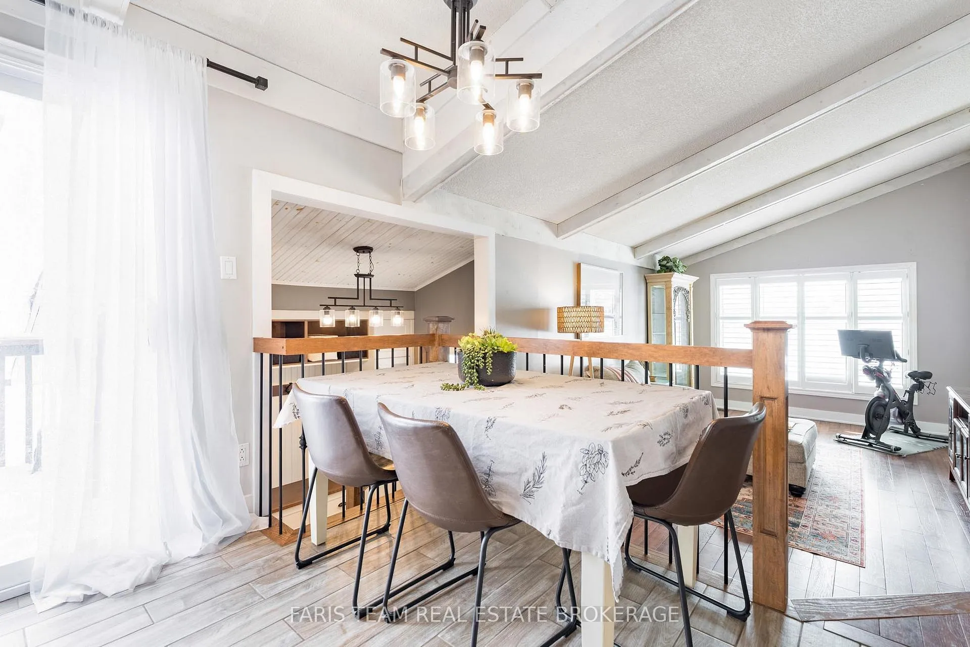 Photo 11 of 2263 25th Side Road, Innisfil, Alcona — HOMEH
