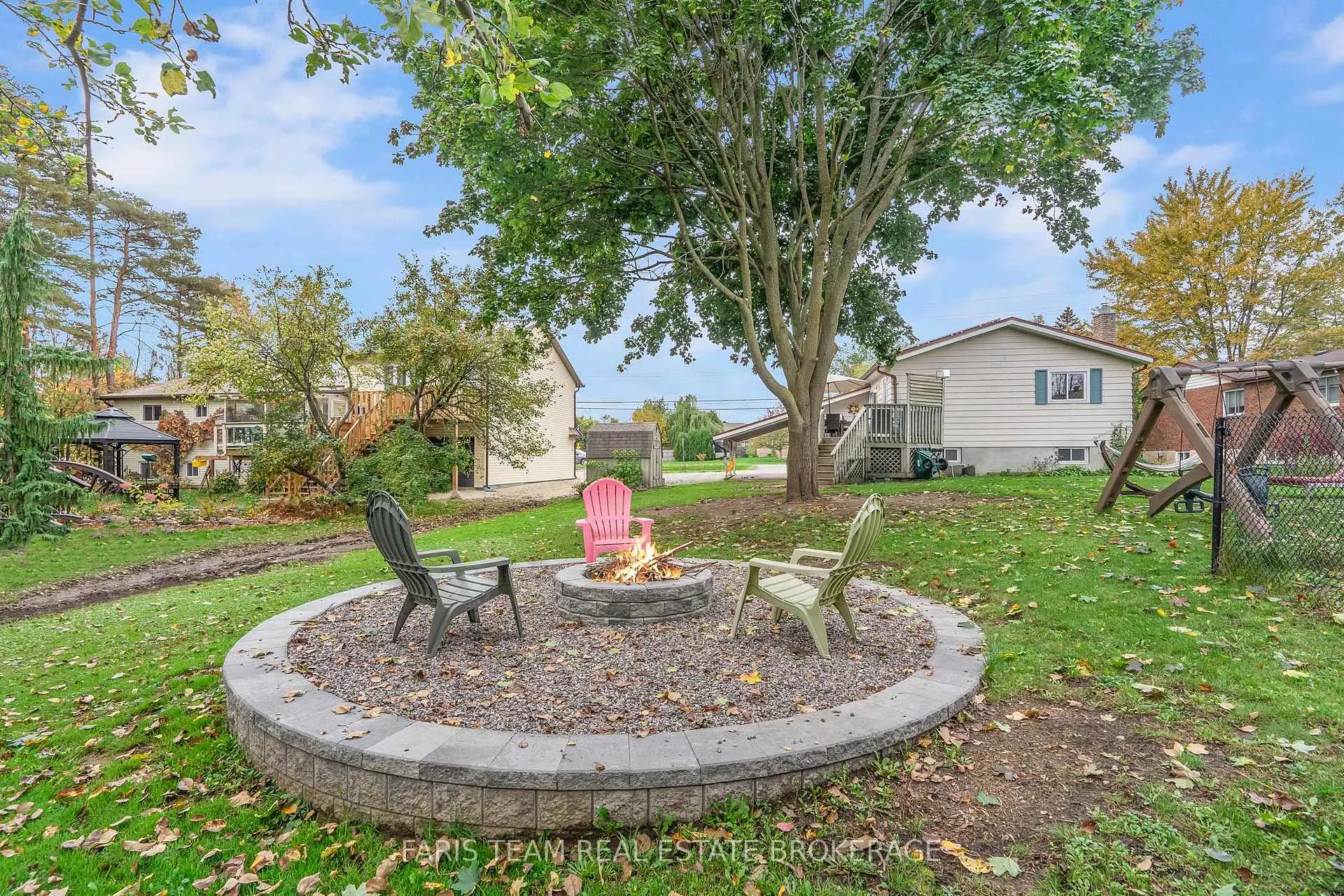 Photo 30 of 2263 25th Side Road, Innisfil, Alcona — HOMEH