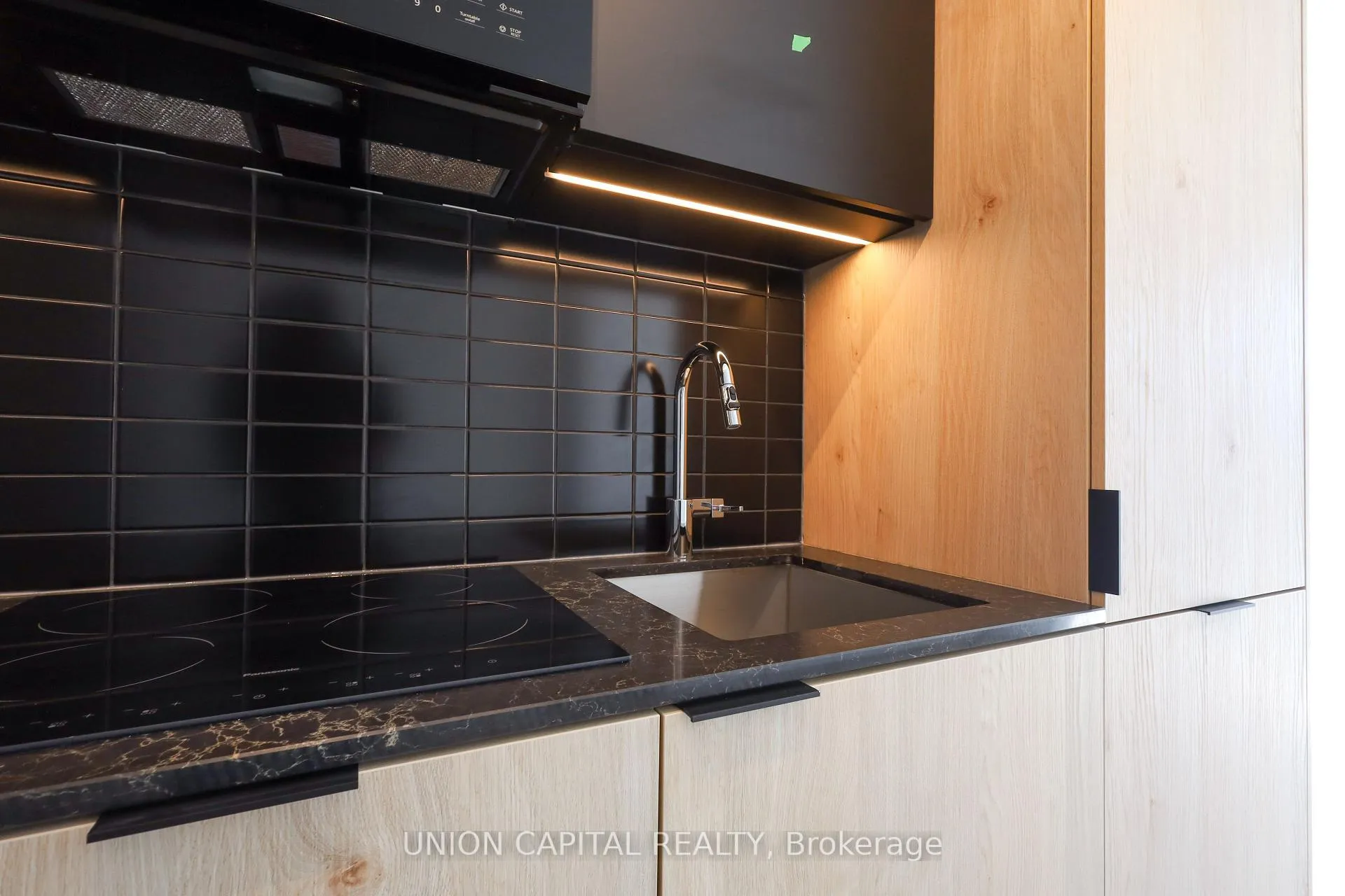 Photo 6 of Unit 520, 28 Eastern Avenue, Toronto, Moss Park — HOMEH