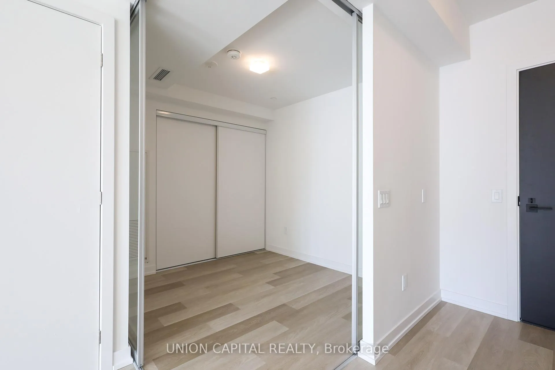 Photo 7 of Unit 520, 28 Eastern Avenue, Toronto, Moss Park — HOMEH