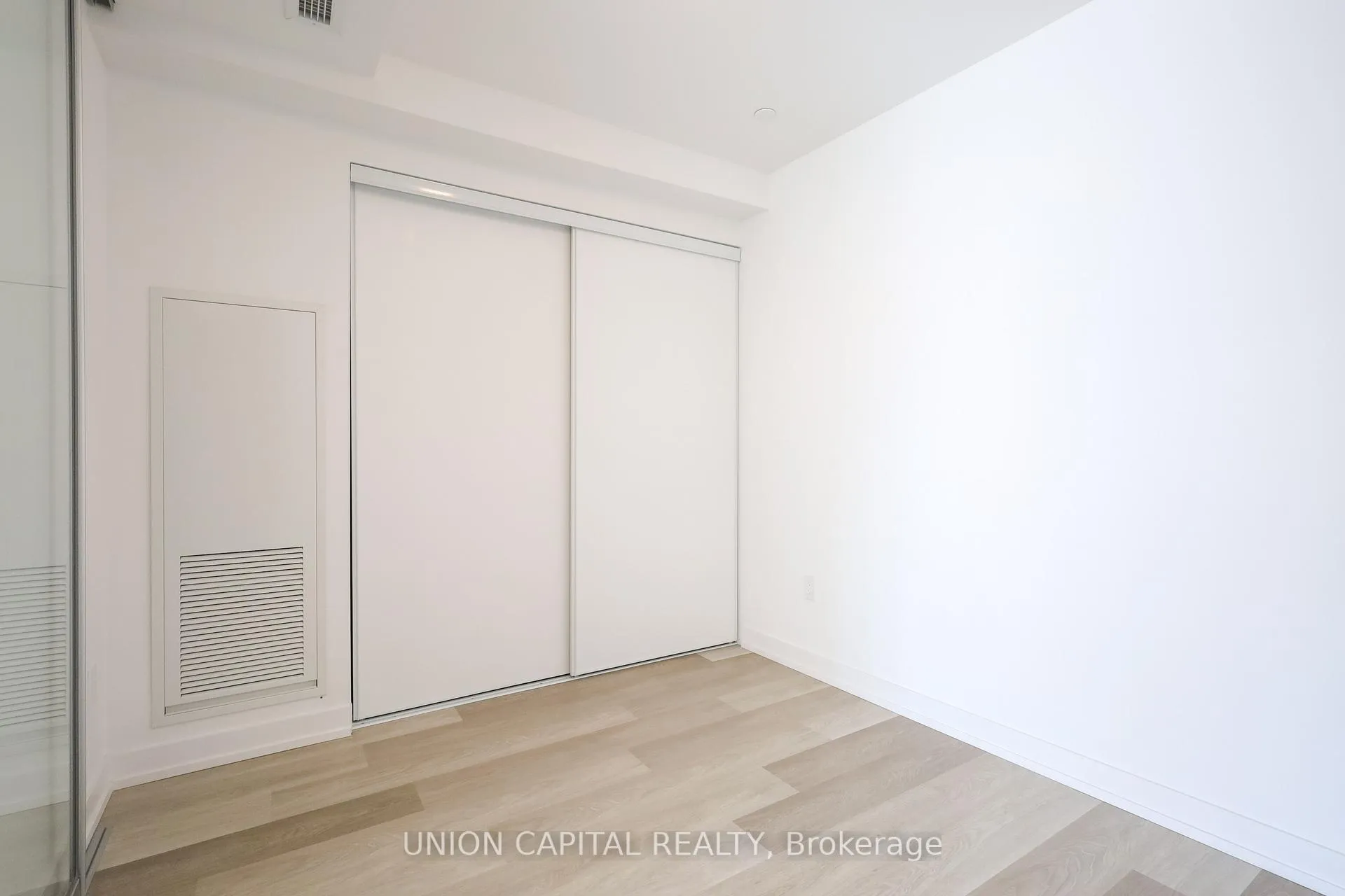 Photo 8 of Unit 520, 28 Eastern Avenue, Toronto, Moss Park — HOMEH