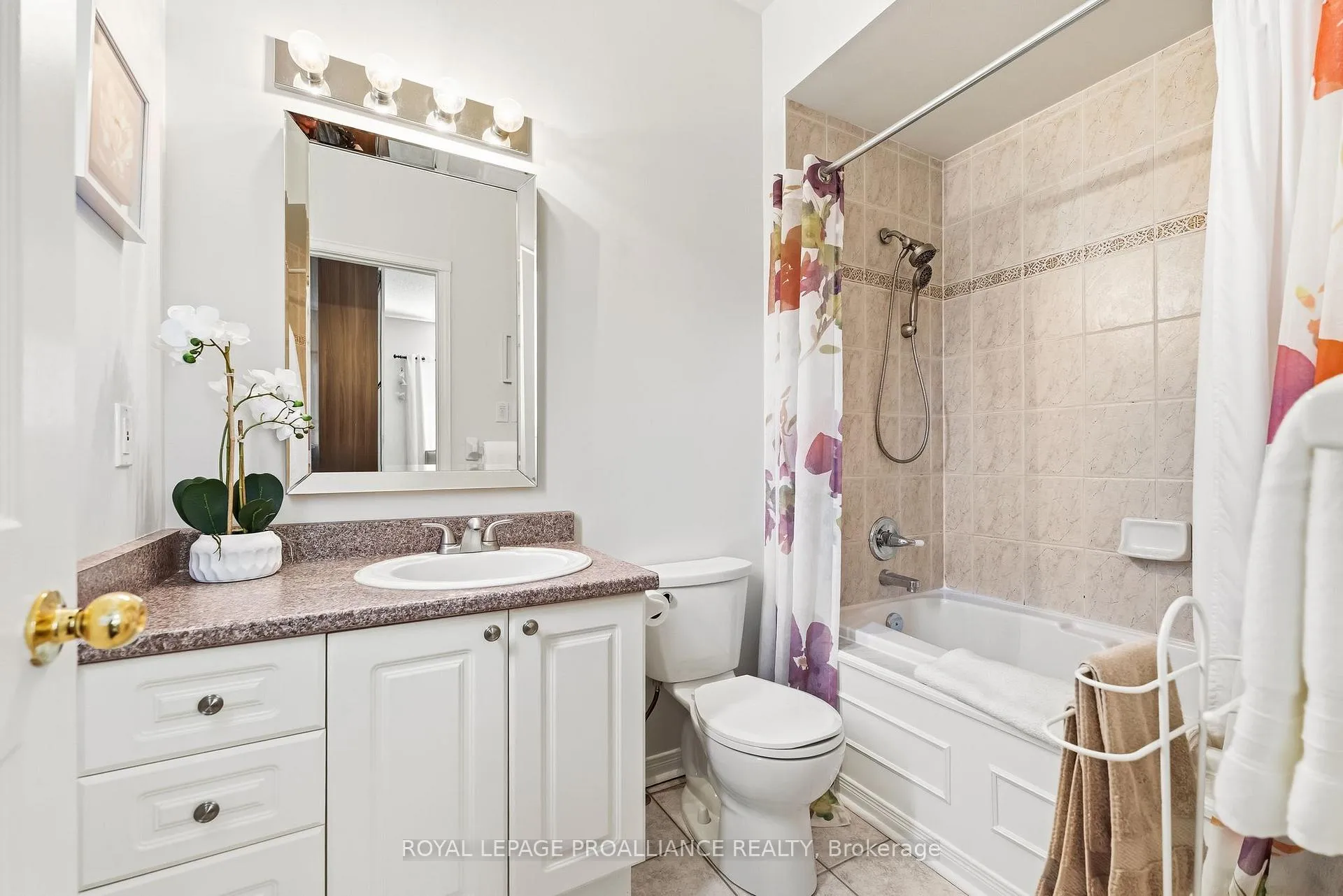 Photo 19 of 854 Munson Crescent, Cobourg — HOMEH