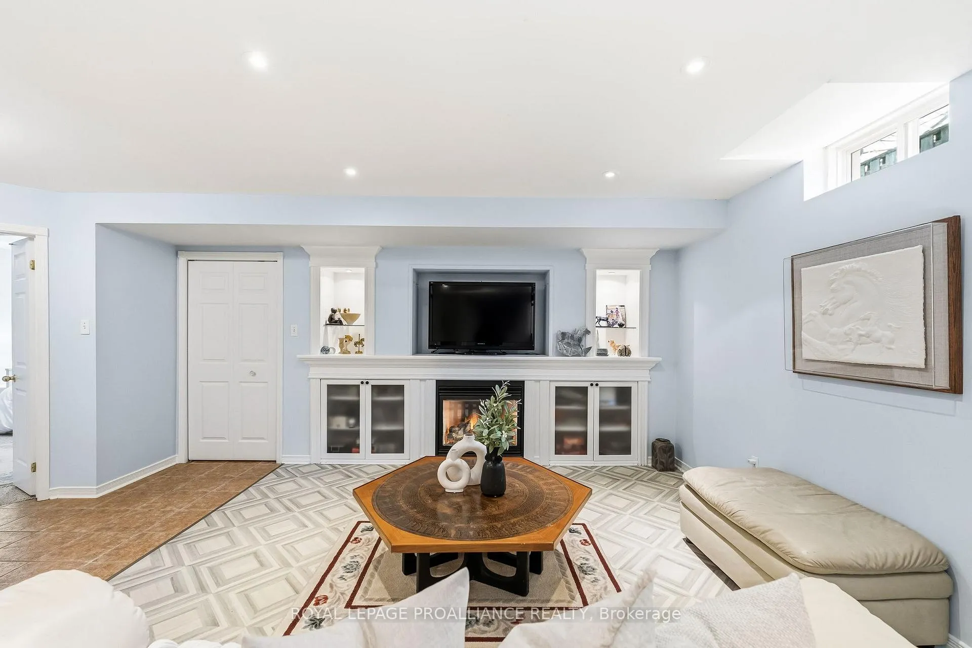 Photo 23 of 854 Munson Crescent, Cobourg — HOMEH