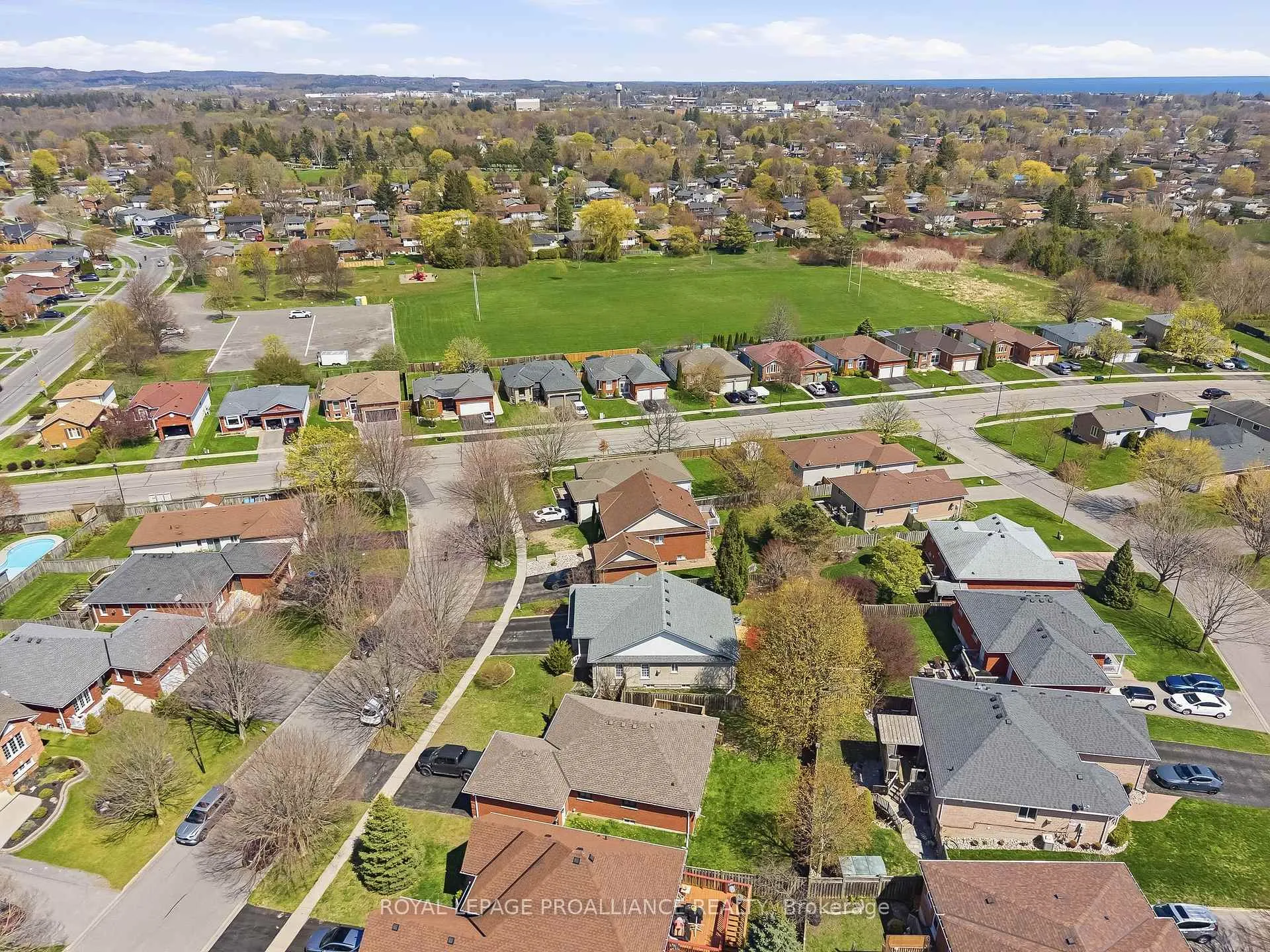 Photo 41 of 854 Munson Crescent, Cobourg — HOMEH