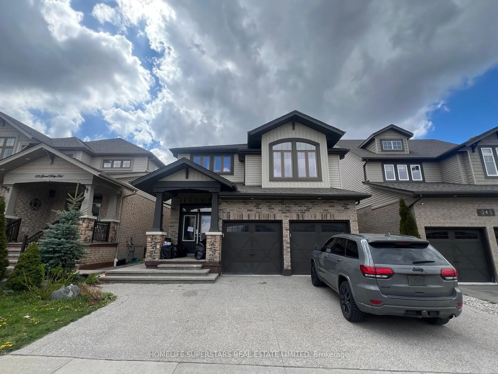 Front of 246 Gravel Ridge Trail