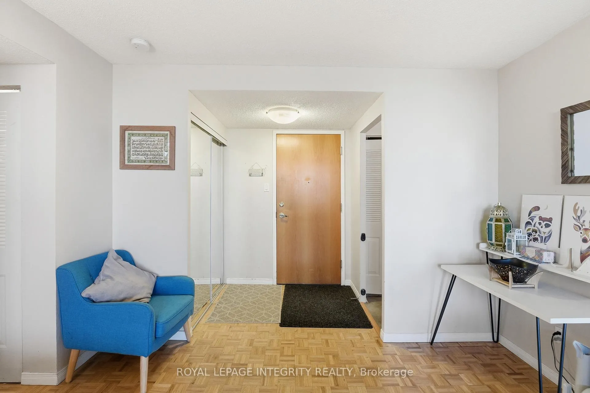 Photo 2 of Unit 1208, 2760 Carousel Crescent, Ottawa, Emerald Woods/Sawmill Creek — HOMEH