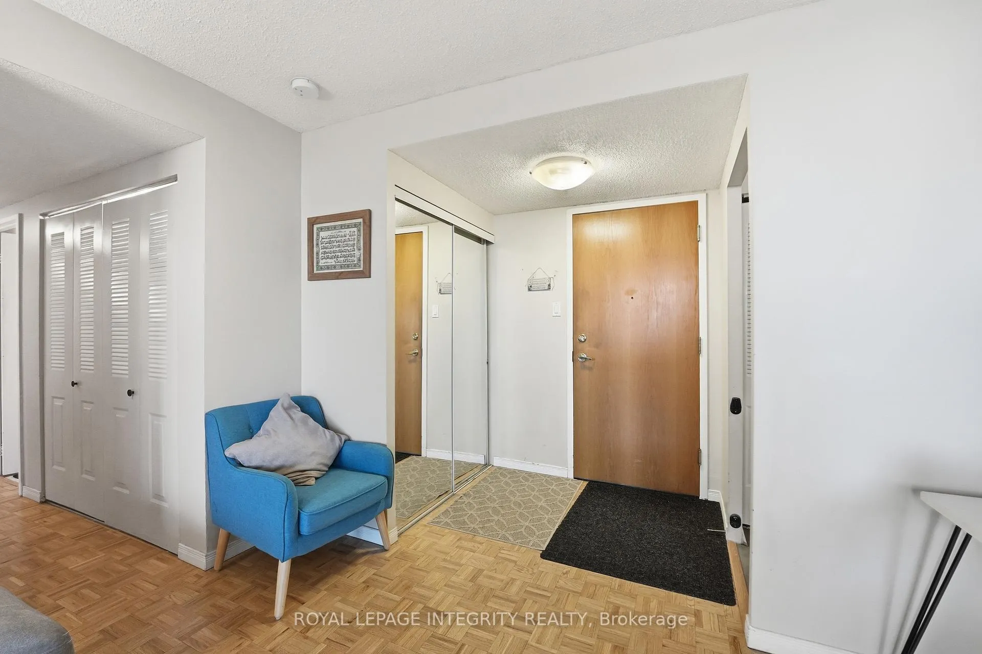 Photo 3 of Unit 1208, 2760 Carousel Crescent, Ottawa, Emerald Woods/Sawmill Creek — HOMEH