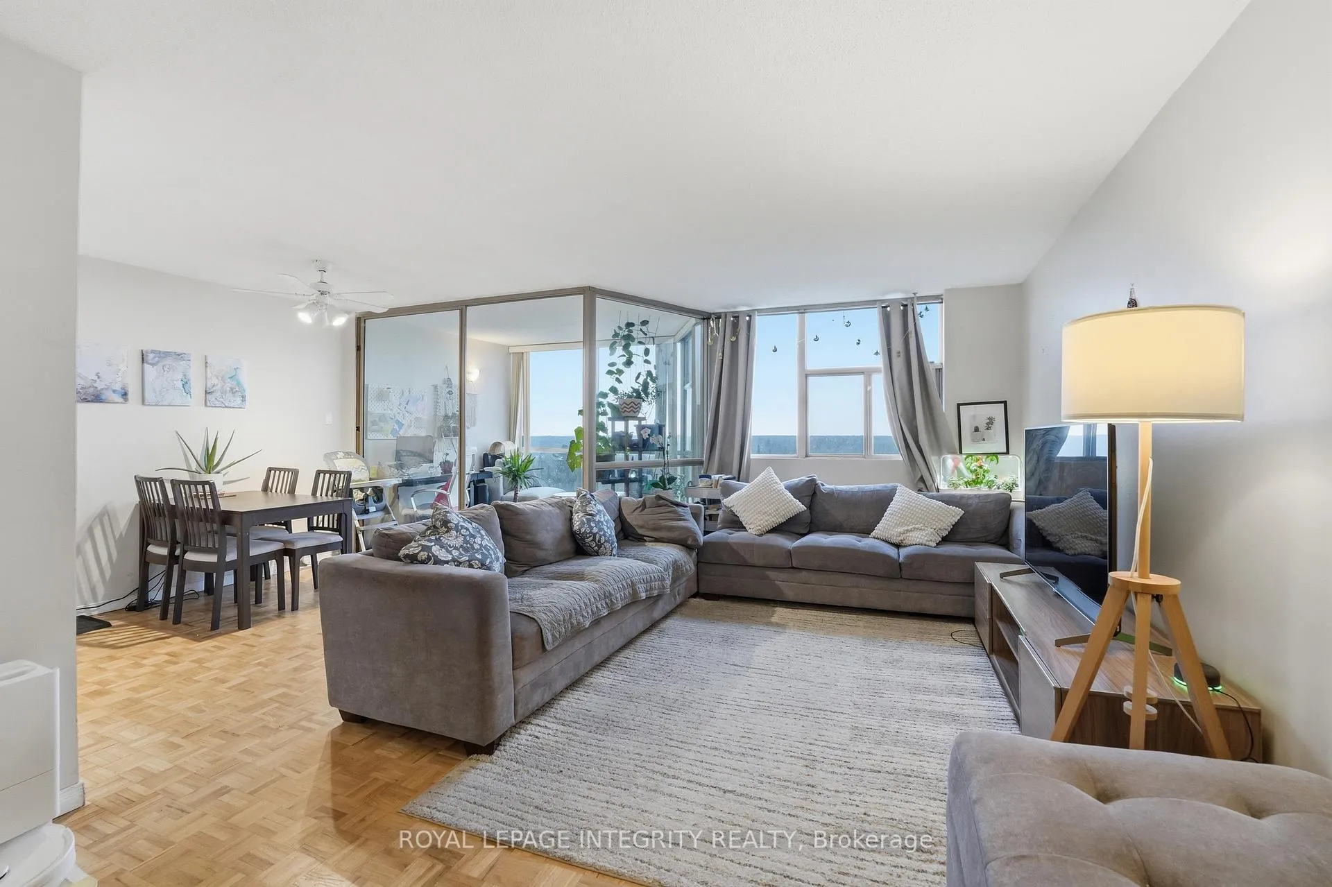 Photo 7 of Unit 1208, 2760 Carousel Crescent, Ottawa, Emerald Woods/Sawmill Creek — HOMEH