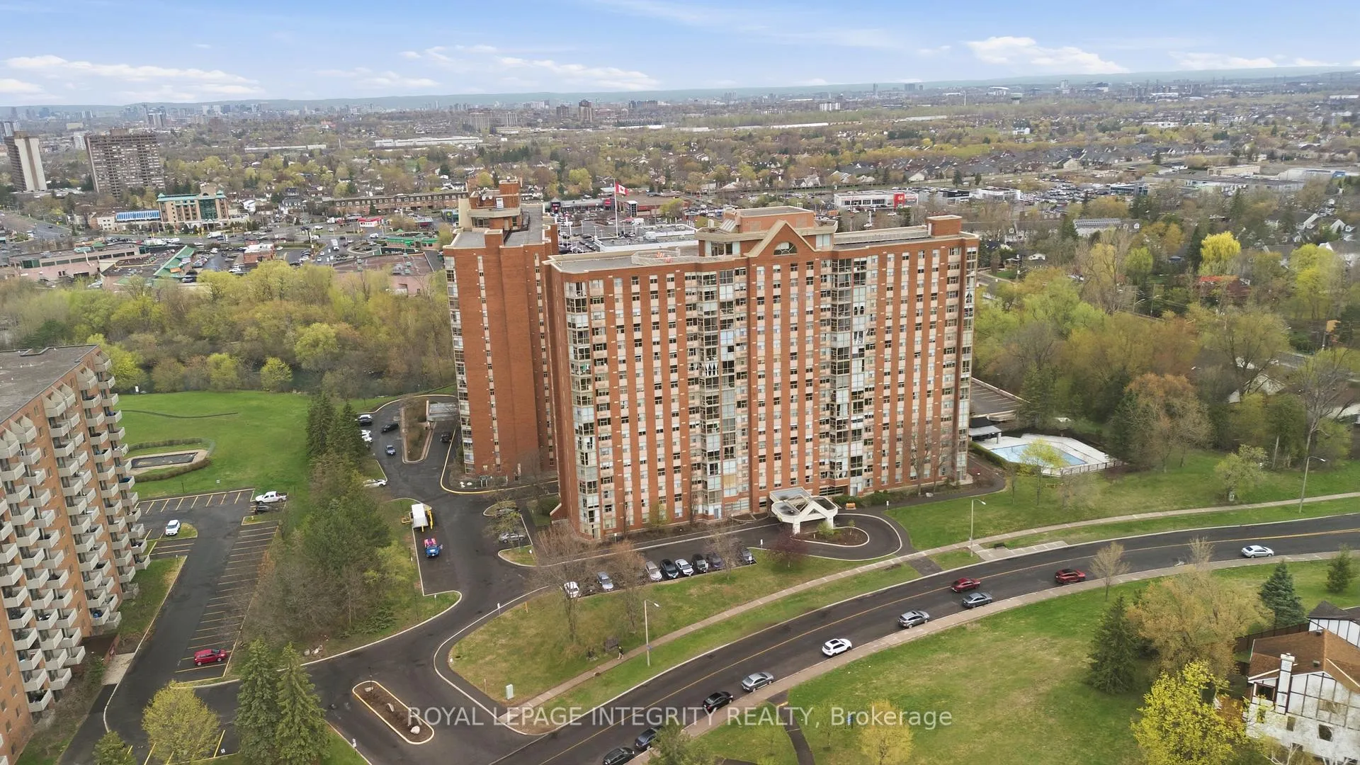 Photo 49 of Unit 1208, 2760 Carousel Crescent, Ottawa, Emerald Woods/Sawmill Creek — HOMEH