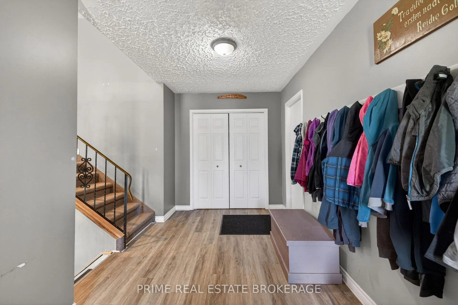 Photo 4 of 273 Appin Road, Southwest Middlesex, Glencoe — HOMEH