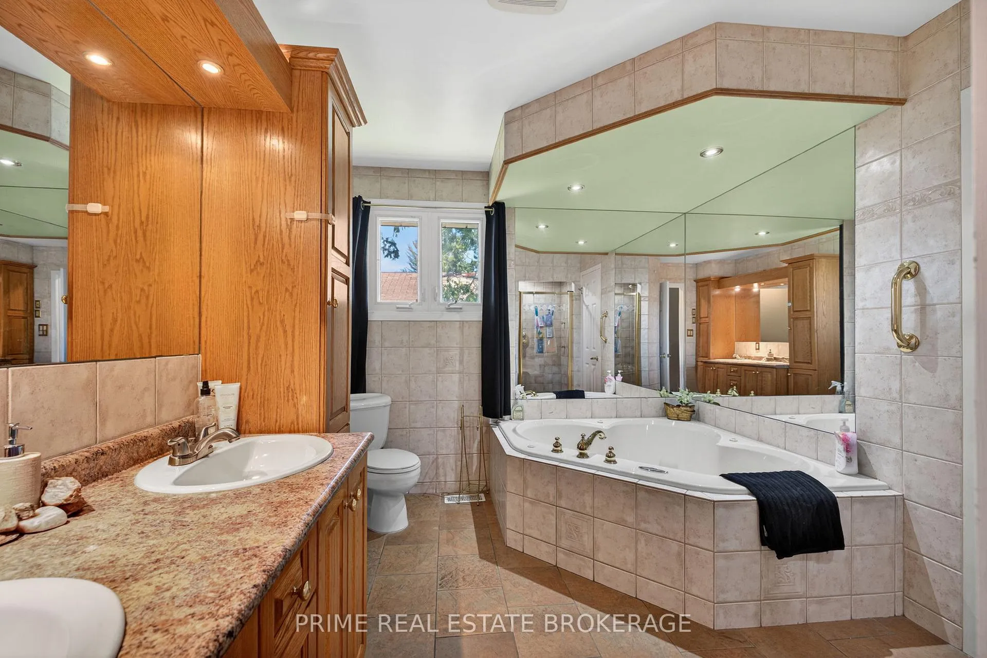 Photo 17 of 273 Appin Road, Southwest Middlesex, Glencoe — HOMEH