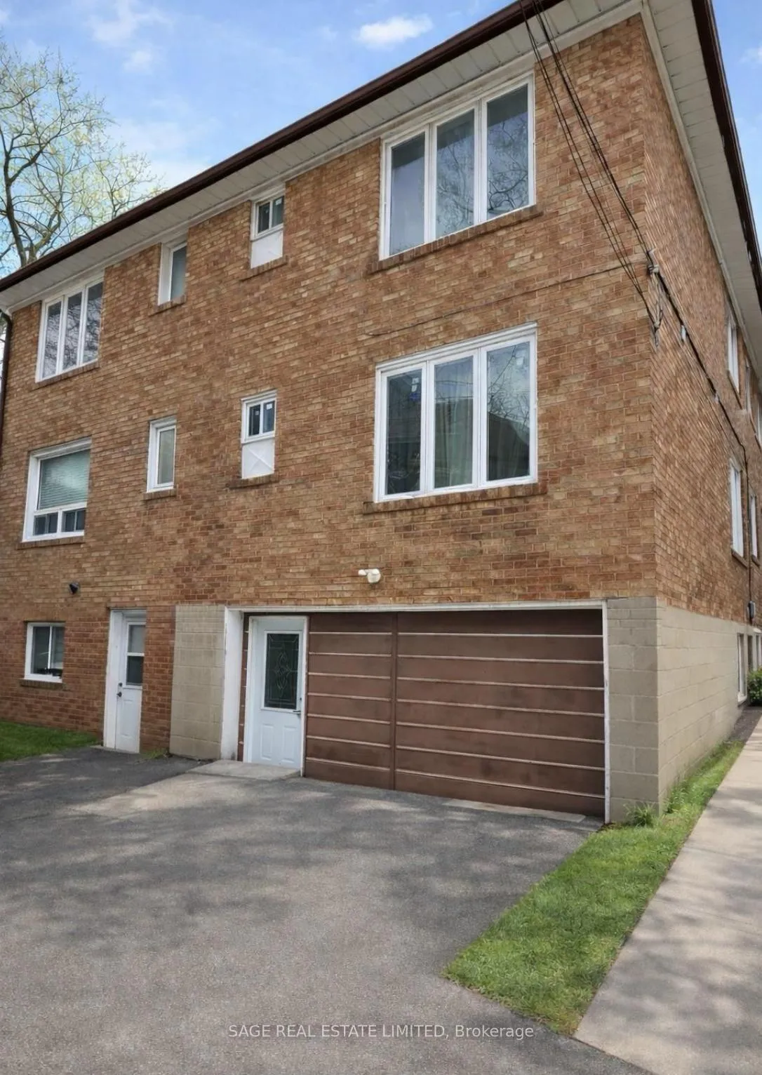 Front of Unit Lower Level, 230 Lawrence Avenue W