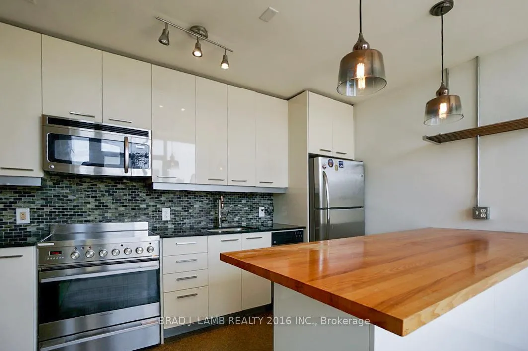 Photo 3 of Unit PH705, 510 King Street E, Toronto, Moss Park — HOMEH