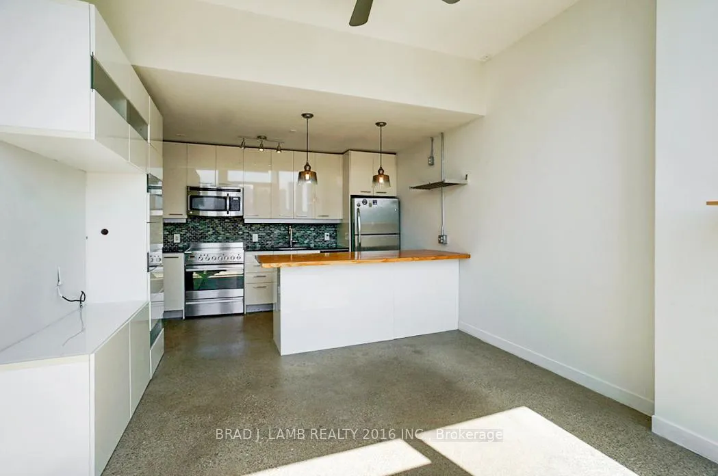 Photo 5 of Unit PH705, 510 King Street E, Toronto, Moss Park — HOMEH