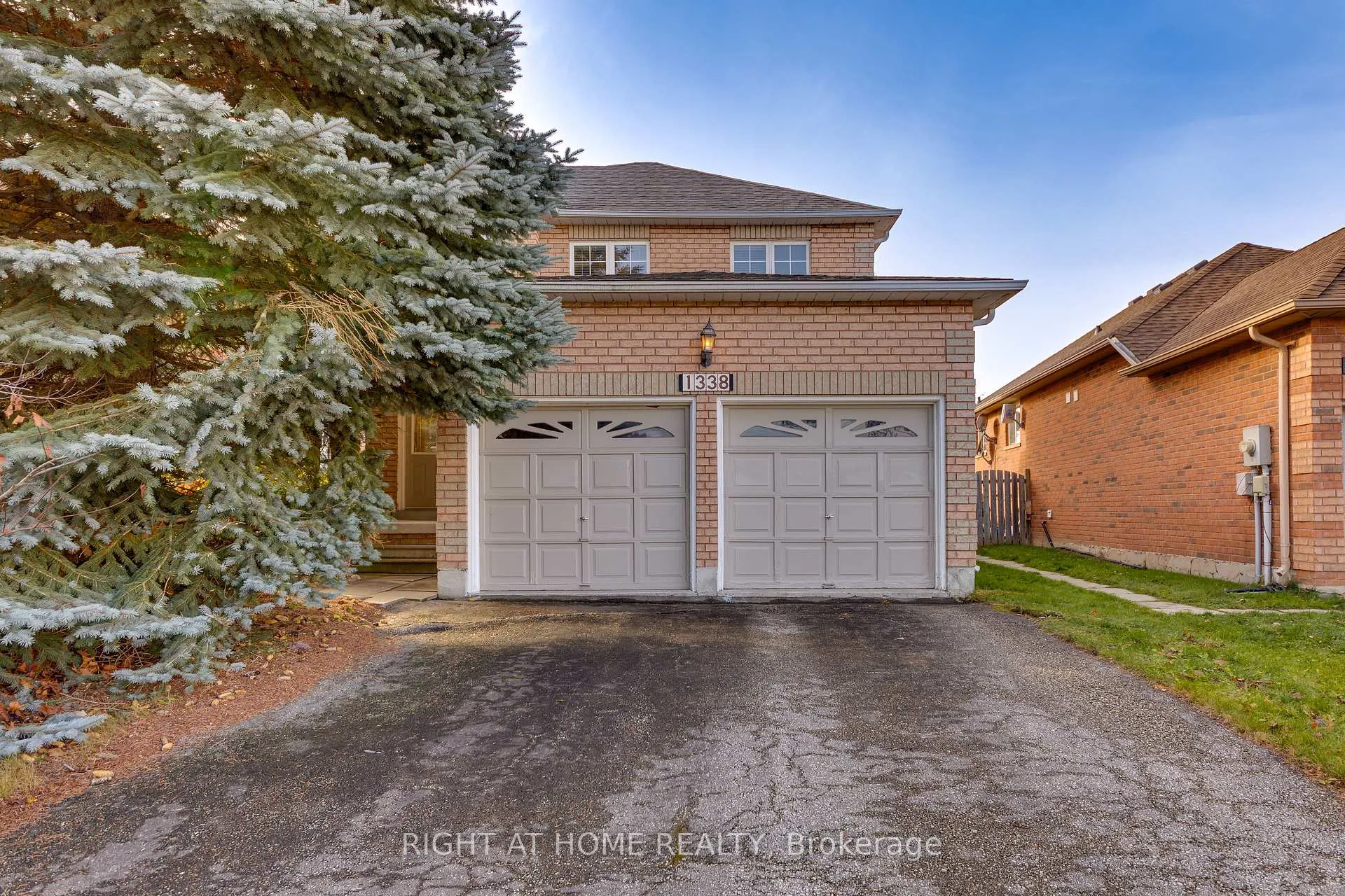 Front of 1338 Vincent Crescent