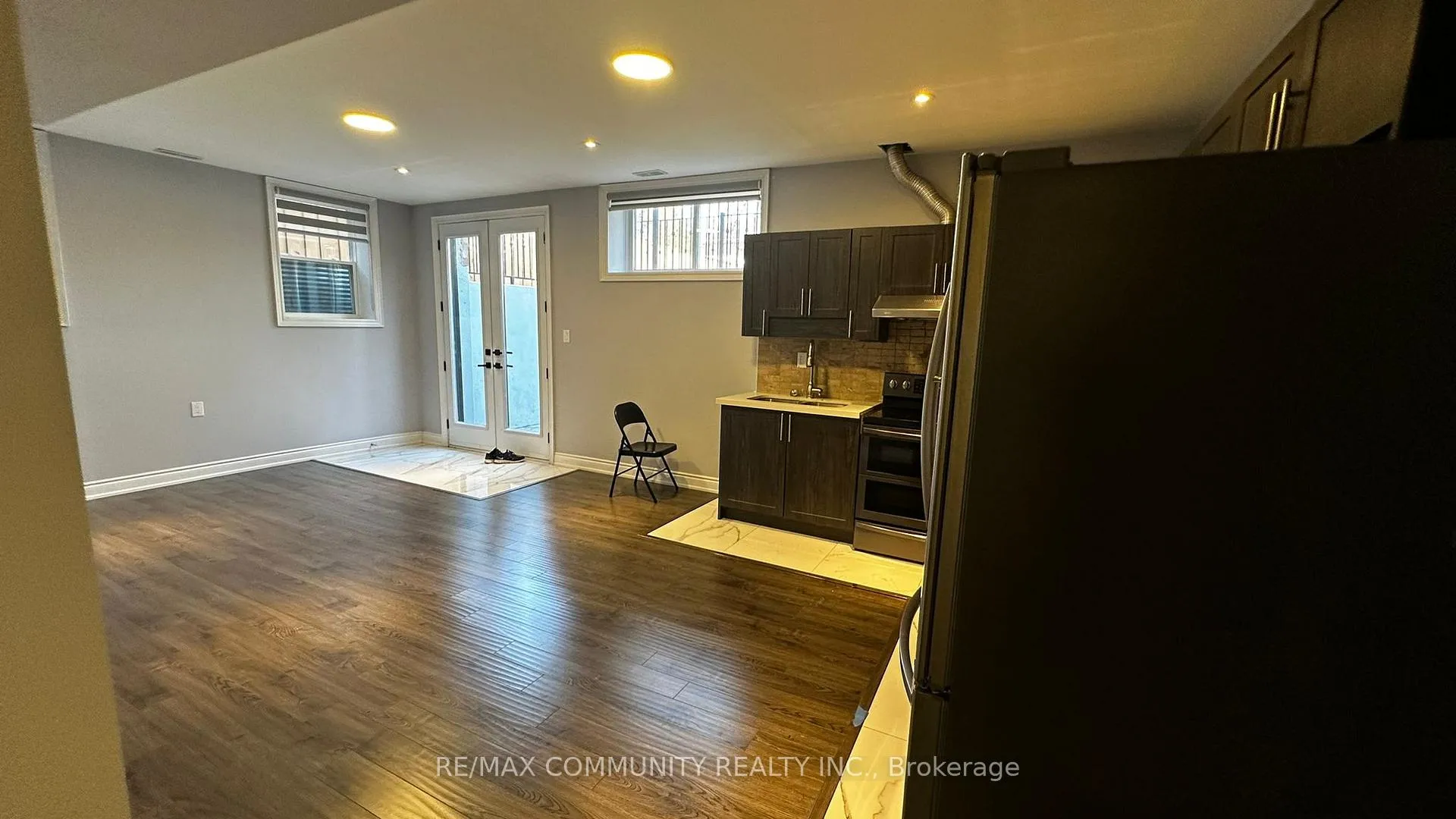 Photo 3 of 331 Morrish Road, Scarborough, Highland Creek — HOMEH