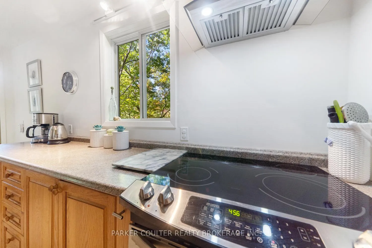 Photo 10 of 199A Sugar Lake Road, Seguin — HOMEH