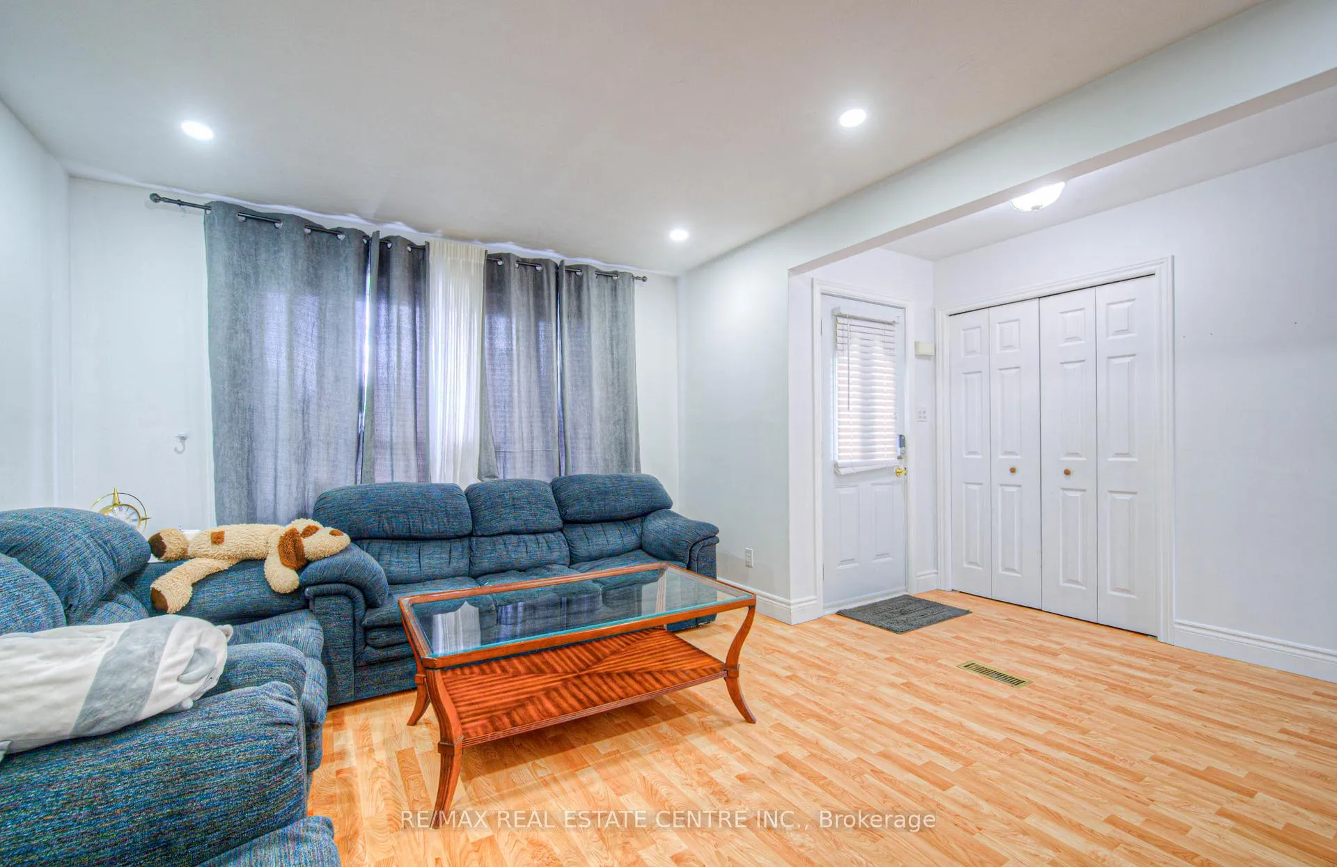 Photo 5 of 523 Dunbar Road, Cambridge — HOMEH