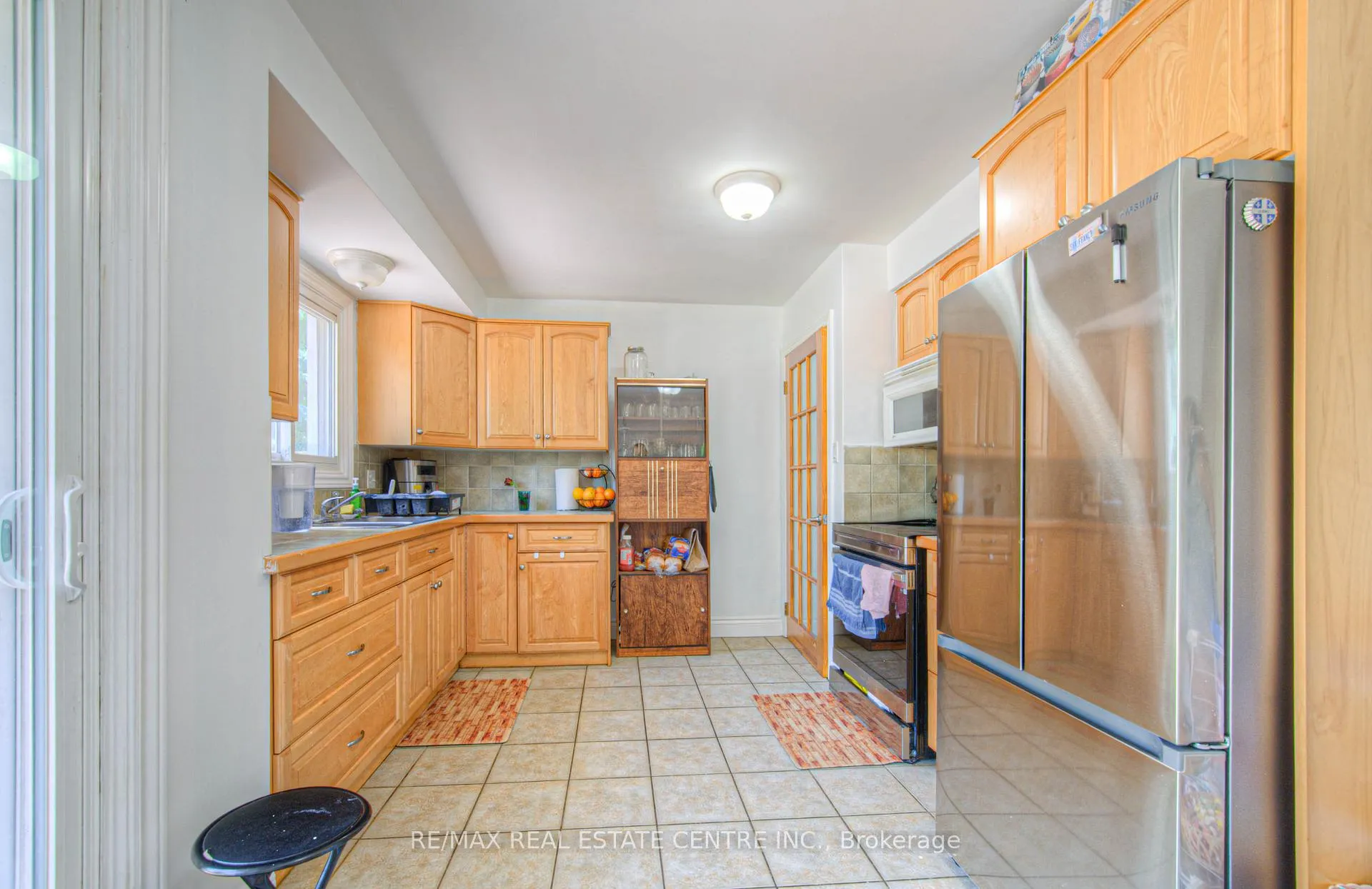 Photo 8 of 523 Dunbar Road, Cambridge — HOMEH