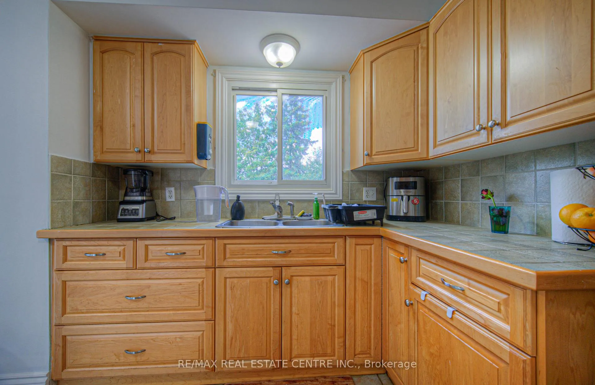 Photo 9 of 523 Dunbar Road, Cambridge — HOMEH