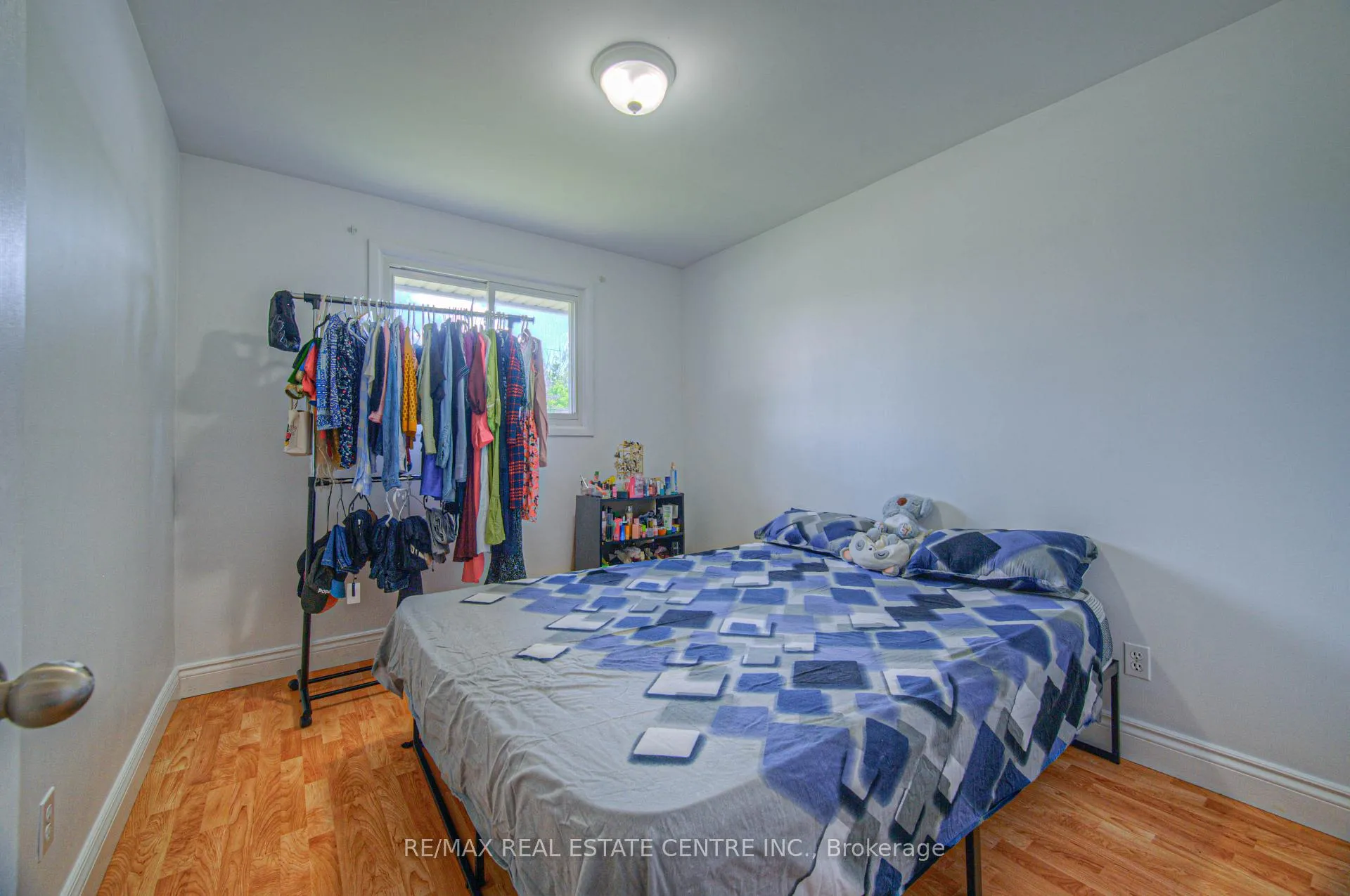 Photo 12 of 523 Dunbar Road, Cambridge — HOMEH