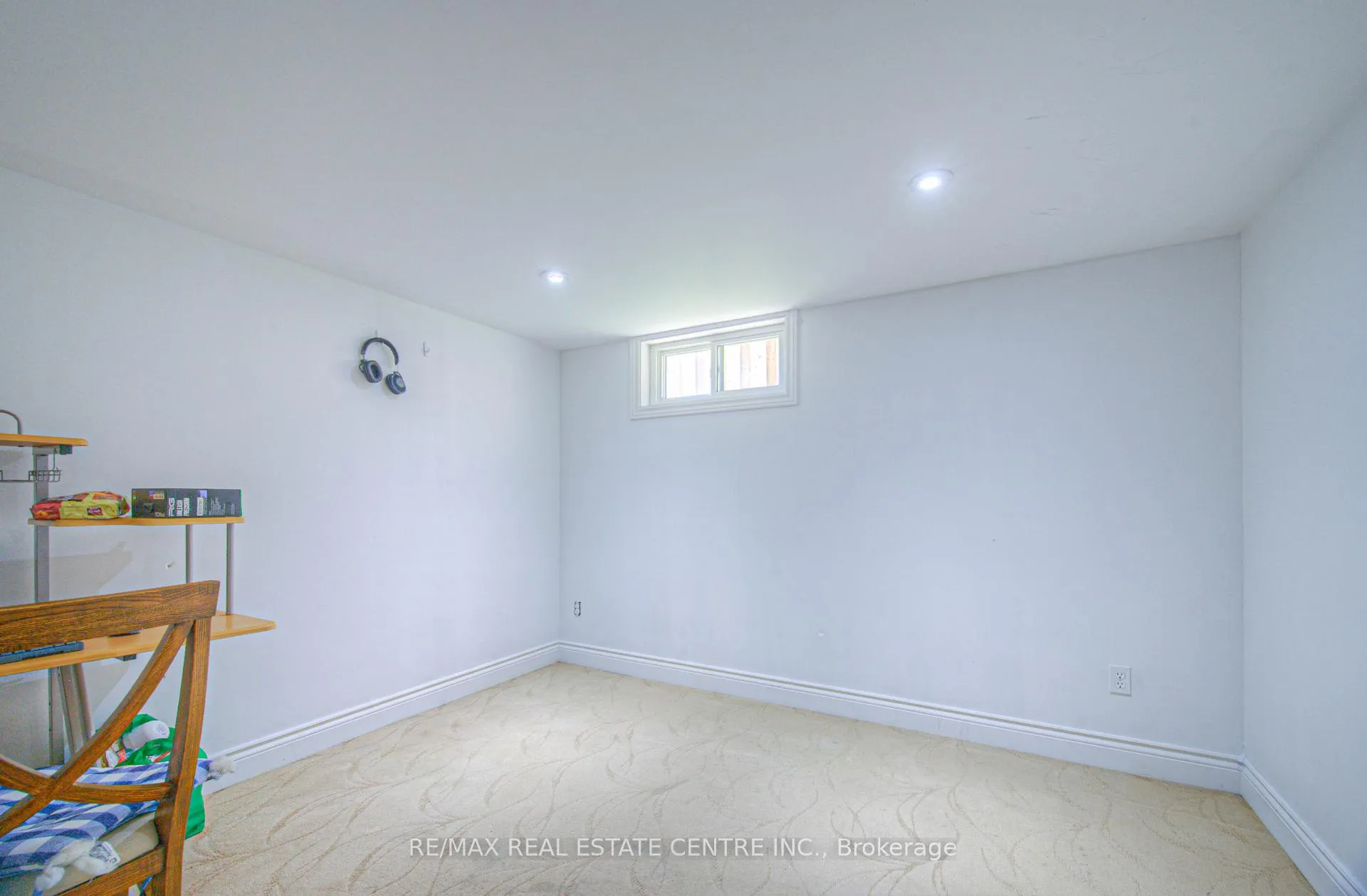 Photo 13 of 523 Dunbar Road, Cambridge — HOMEH