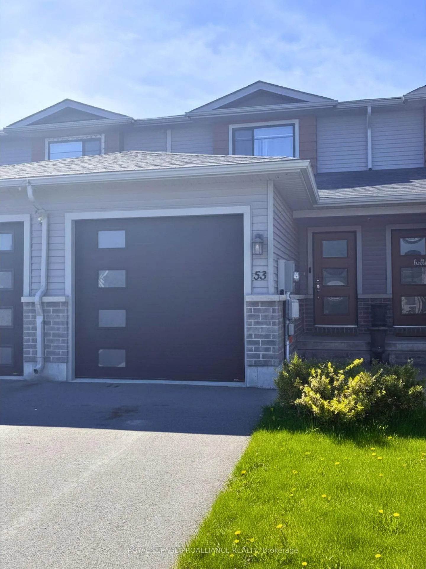 Photo 3 of 53 Ridgeway Place, Belleville, Belleville Ward — HOMEH