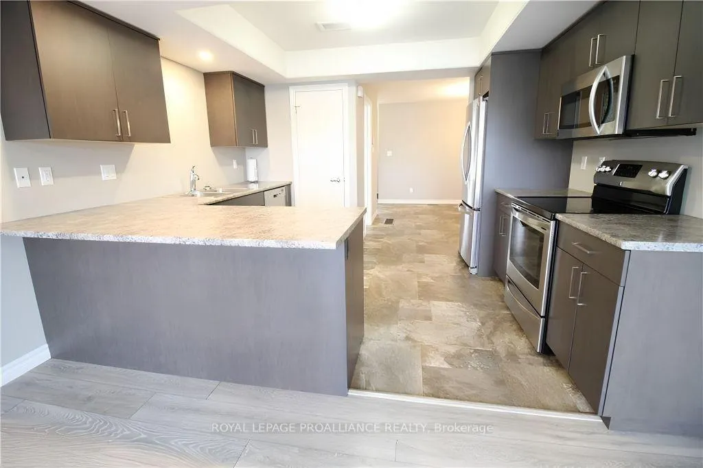 Photo 4 of 53 Ridgeway Place, Belleville, Belleville Ward — HOMEH